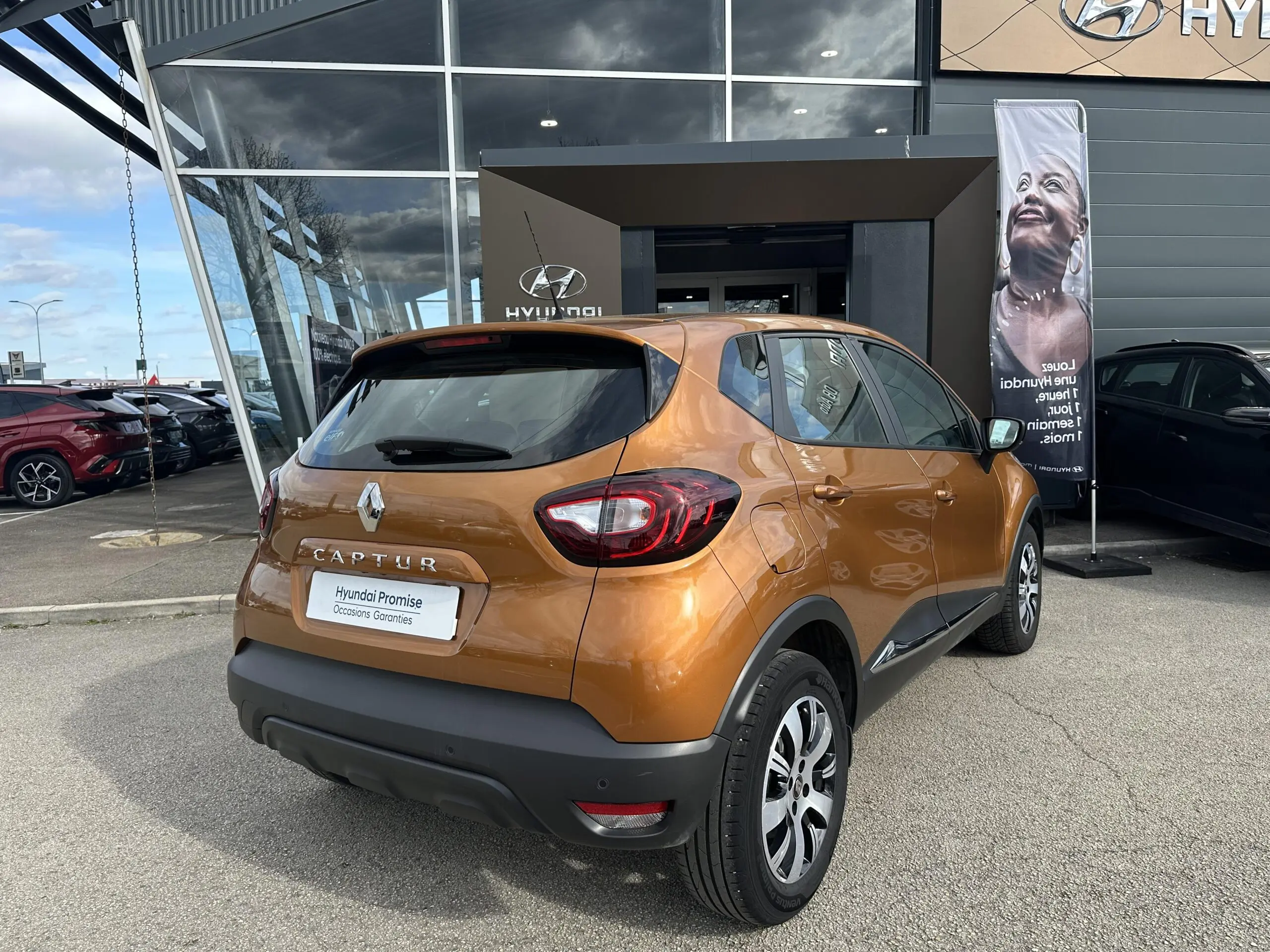 RENAULT_CAPTUR_34-ARRIERE-DROIT