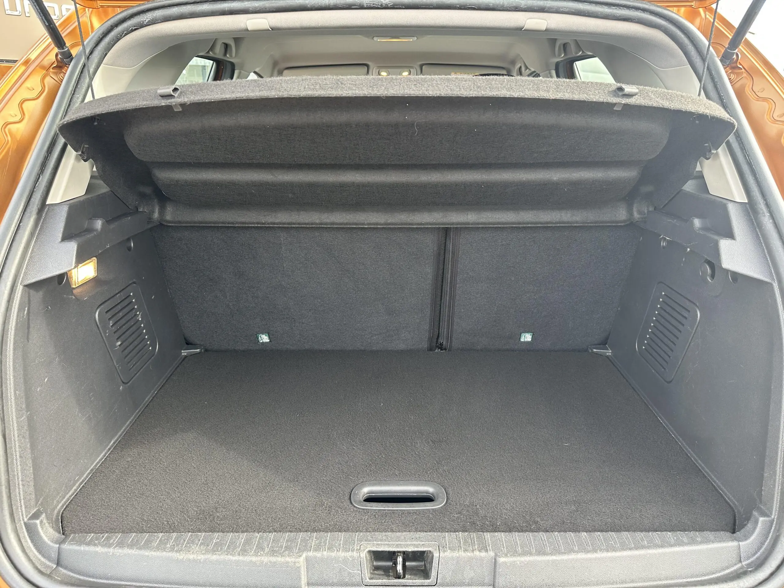 RENAULT_CAPTUR_COFFRE