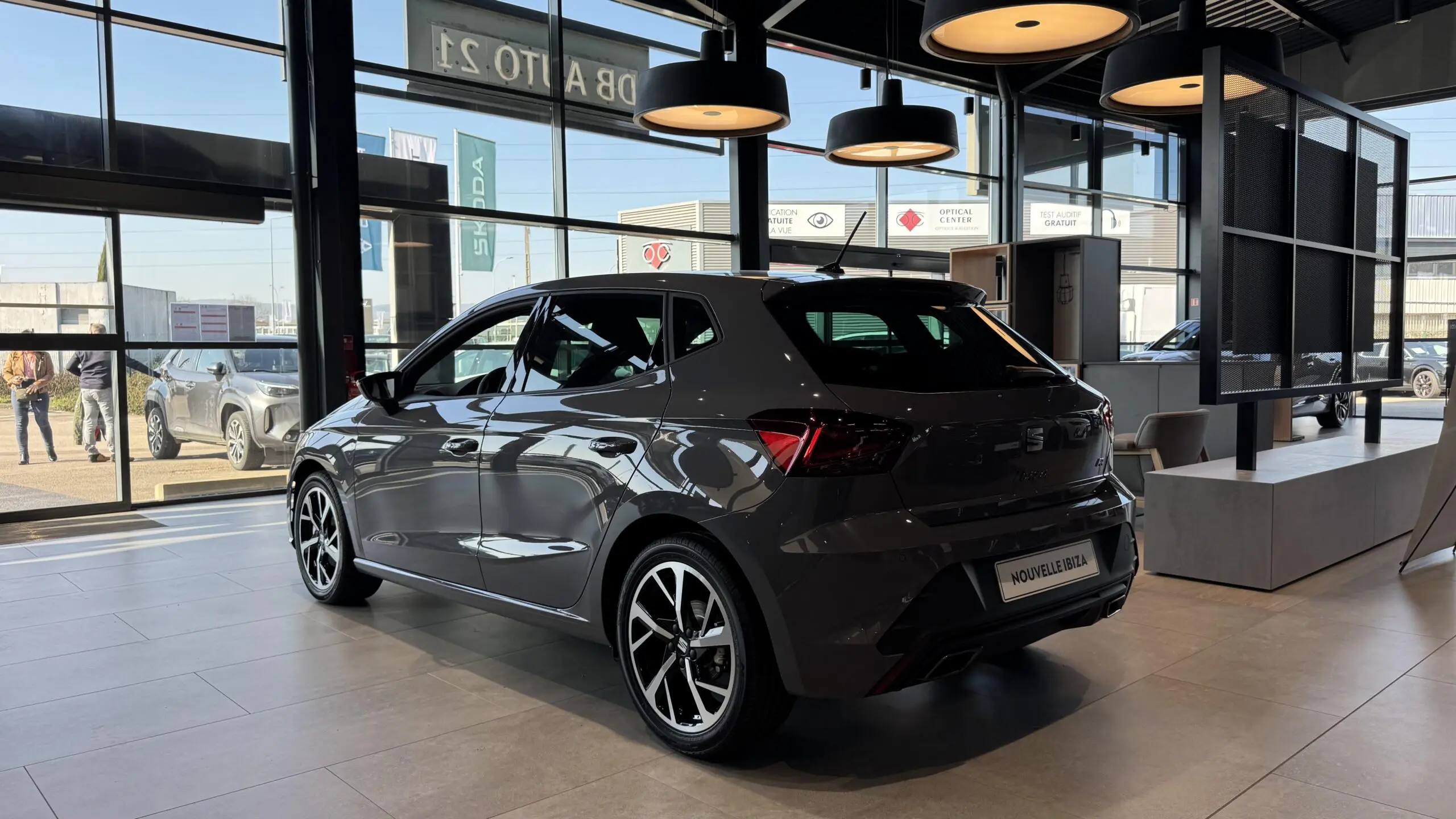 SEAT_IBIZA_34-ARRIERE-GAUCHE