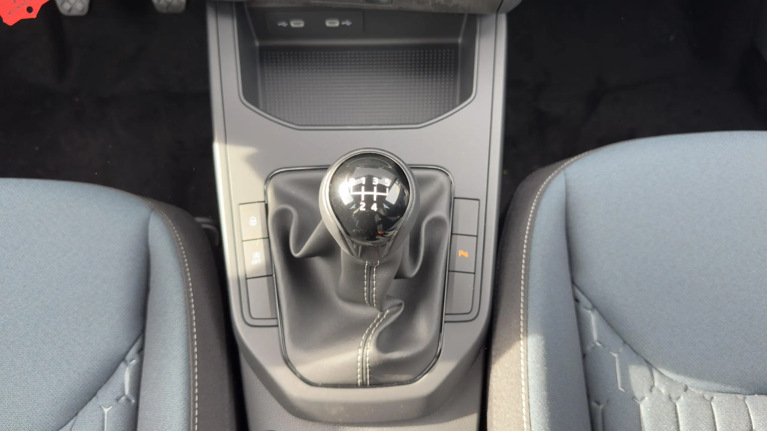 SEAT_IBIZA_LEVIER-DE-VITESSE