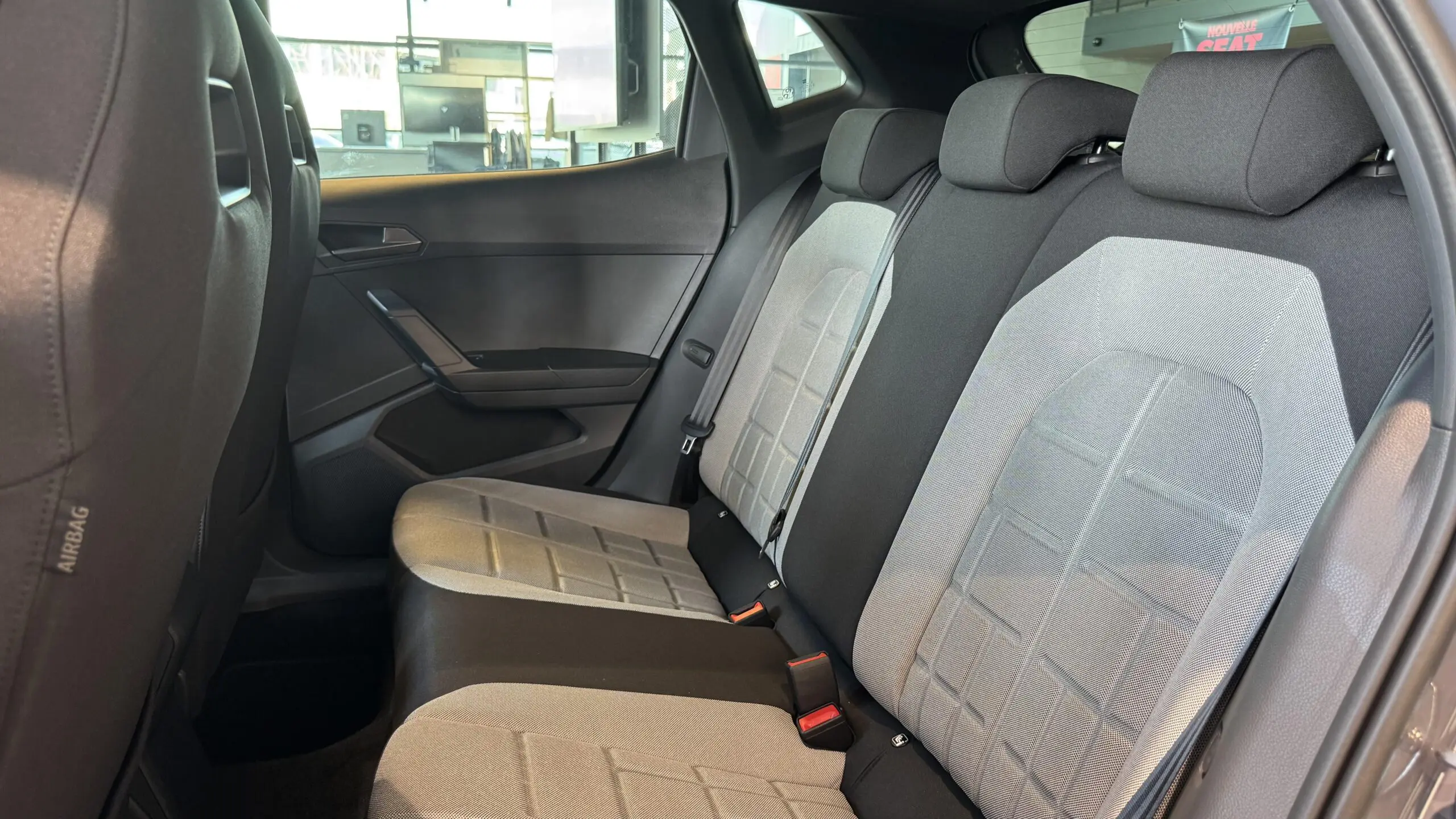 SEAT_IBIZA_SIEGE-ARRIERE-GAUCHE