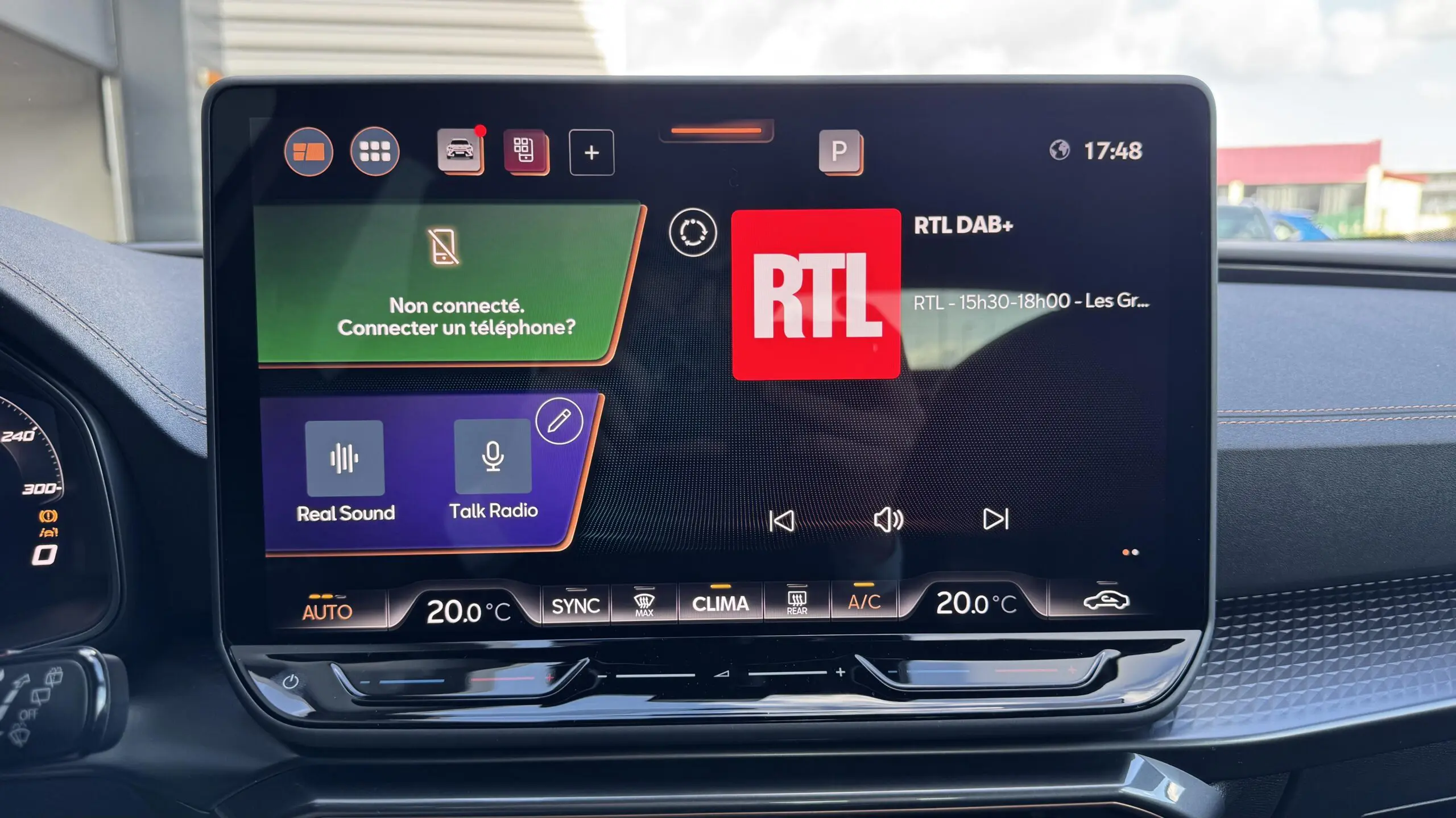 CUPRA_FORMENTOR_CONSOLE-CENTRALE