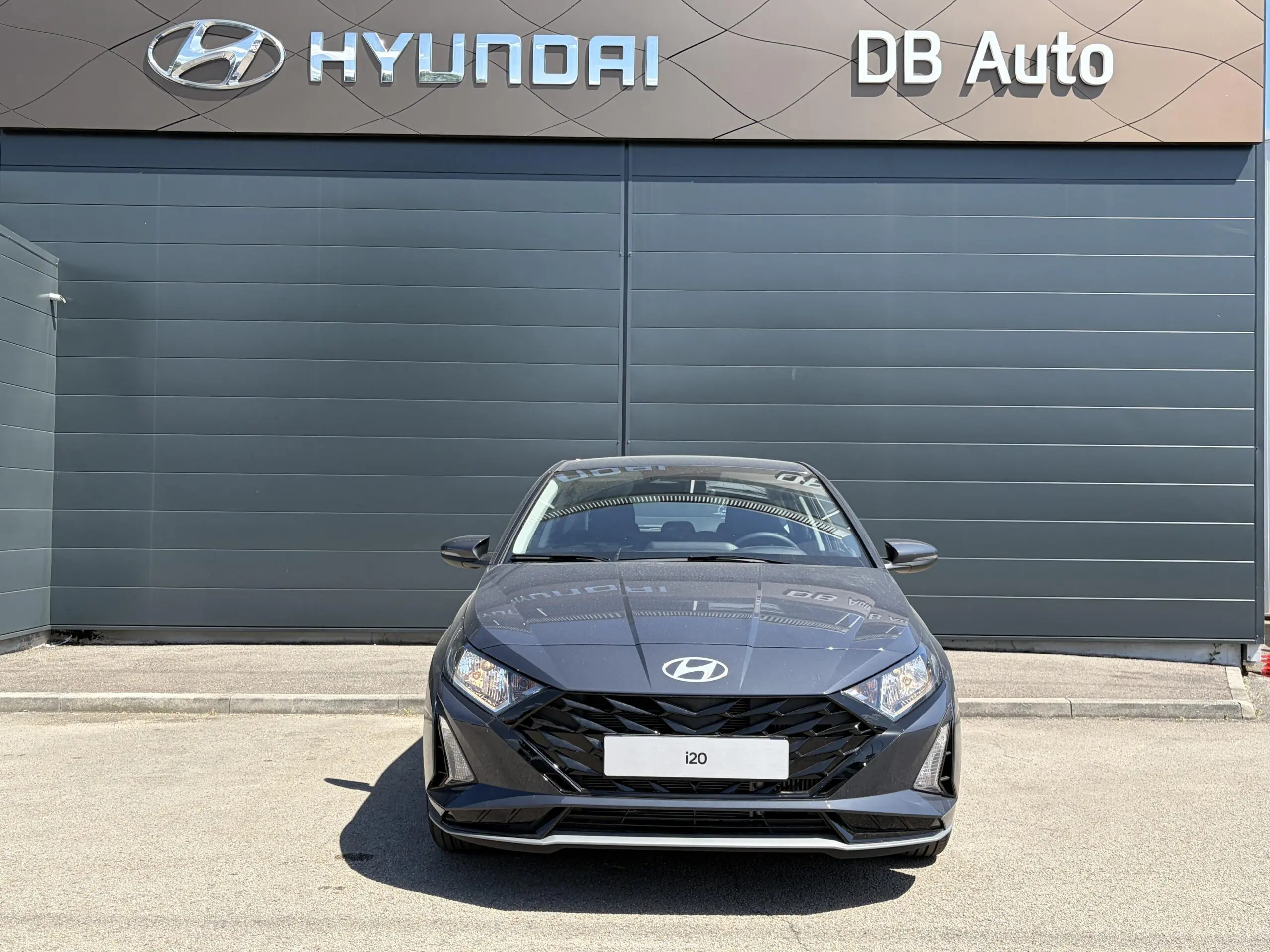 HYUNDAI_I20_FACE-AVANT