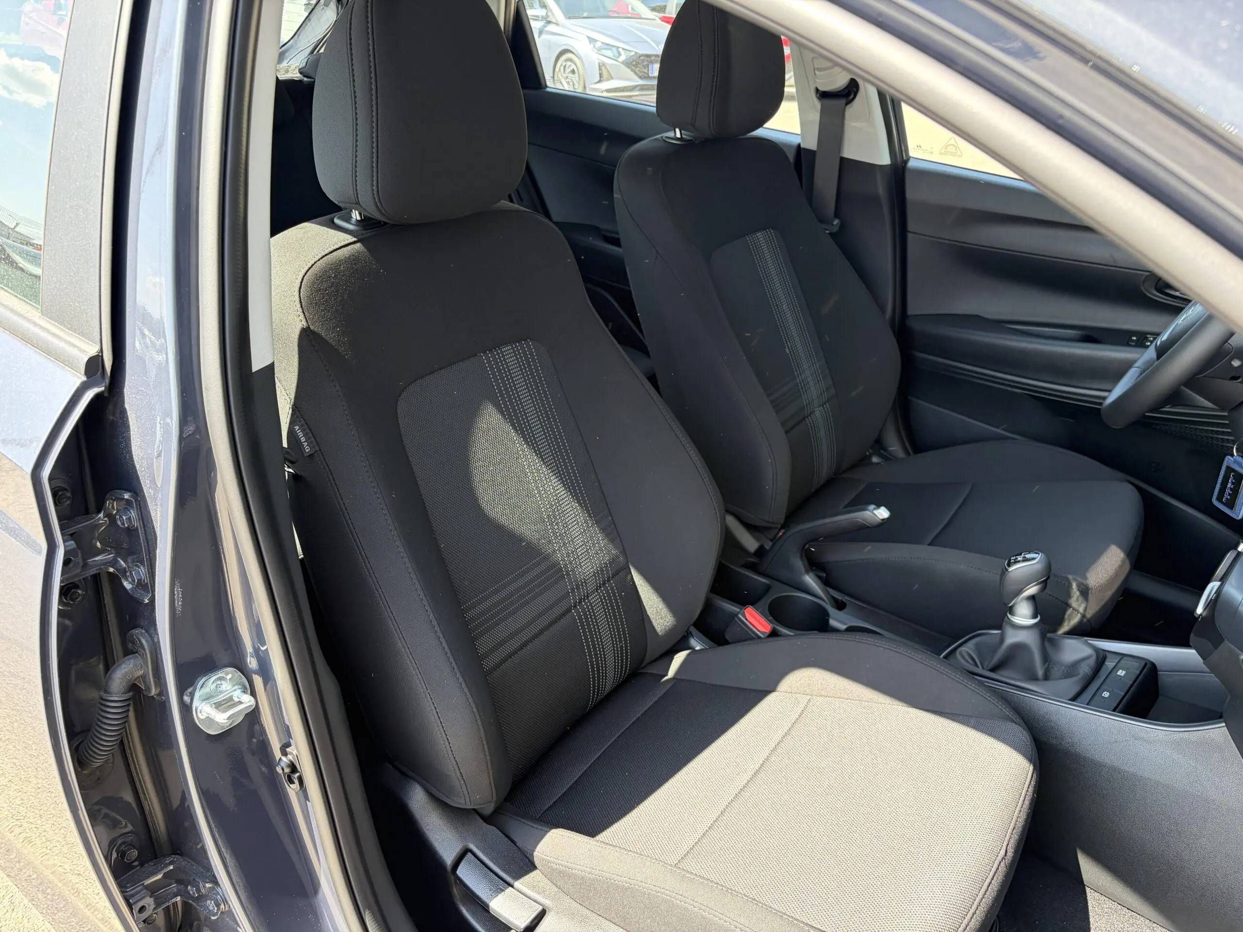 HYUNDAI_I20_SIEGE-AVANT-PASSAGER