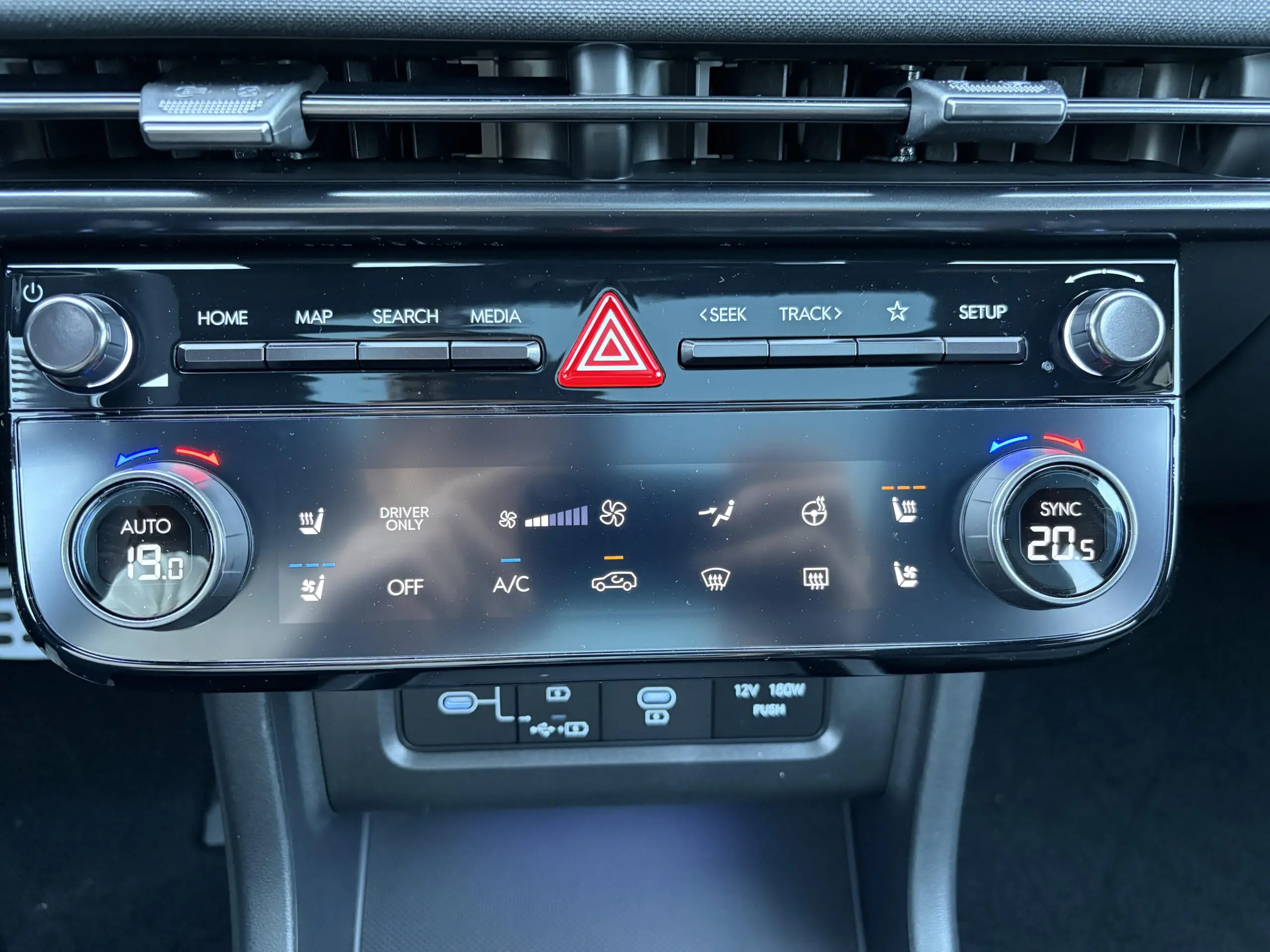 HYUNDAI_TUCSON