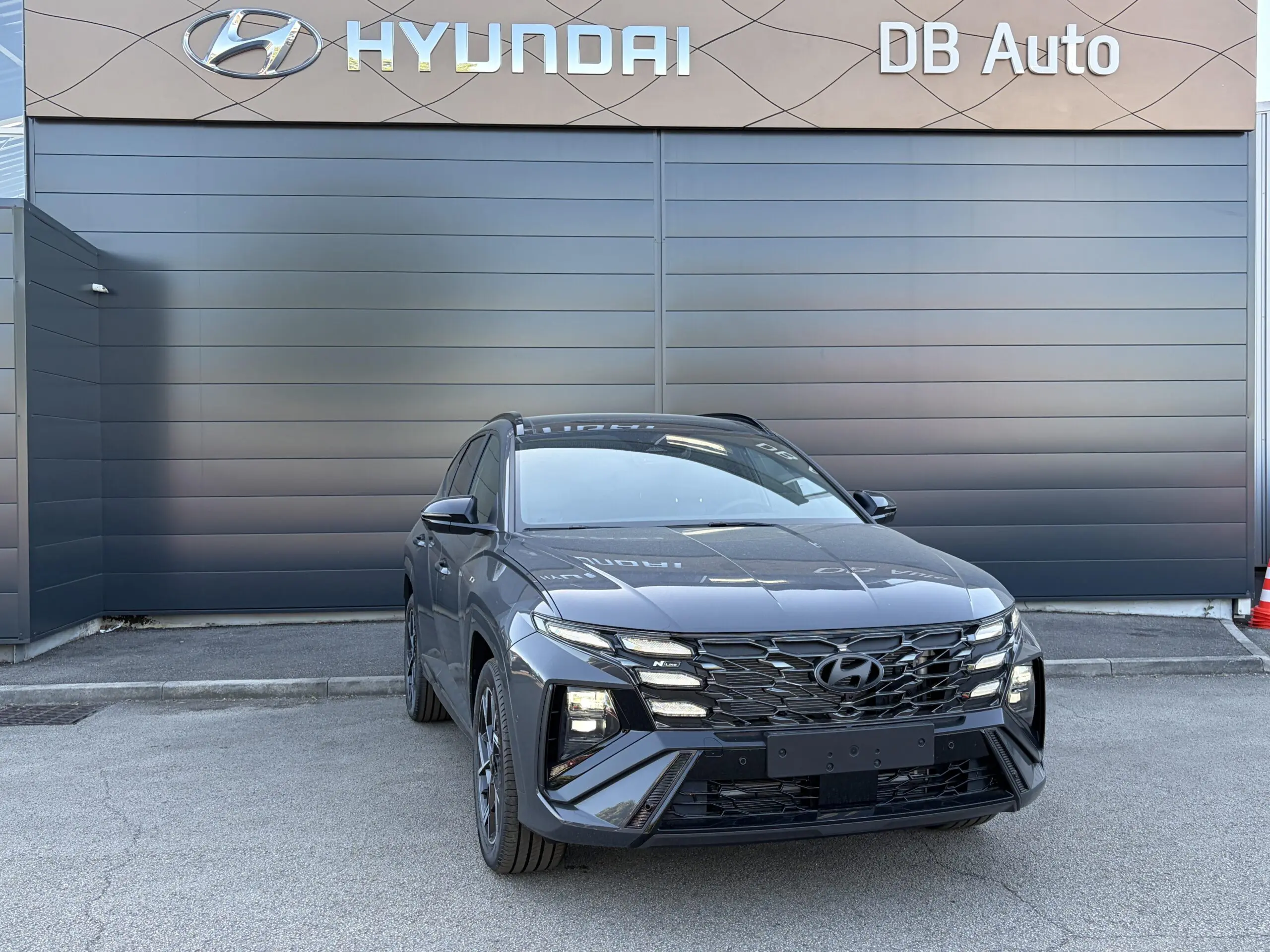 HYUNDAI_TUCSON_34-AVANT-DROIT