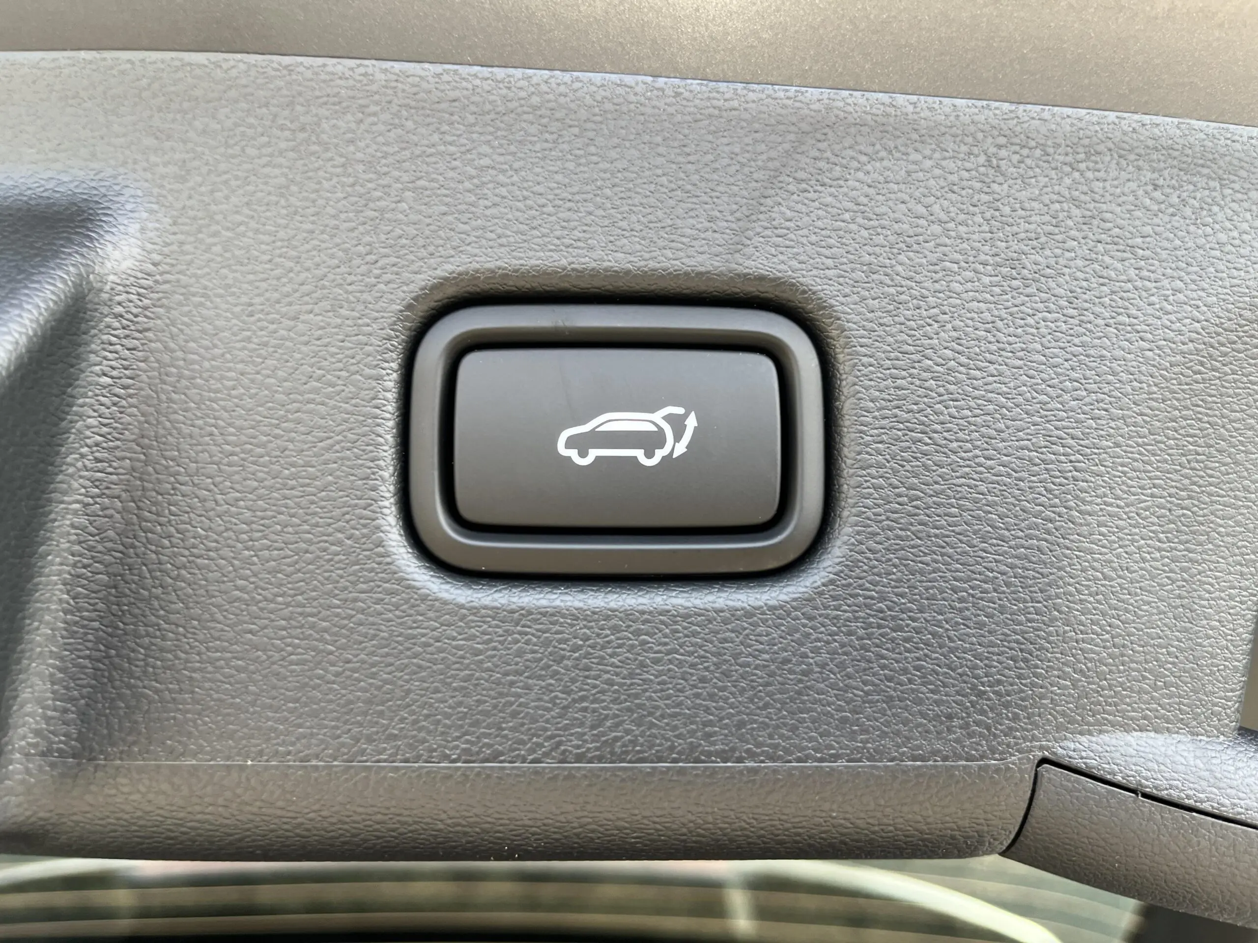 HYUNDAI_TUCSON_COMMANDE-DE-COFFRE