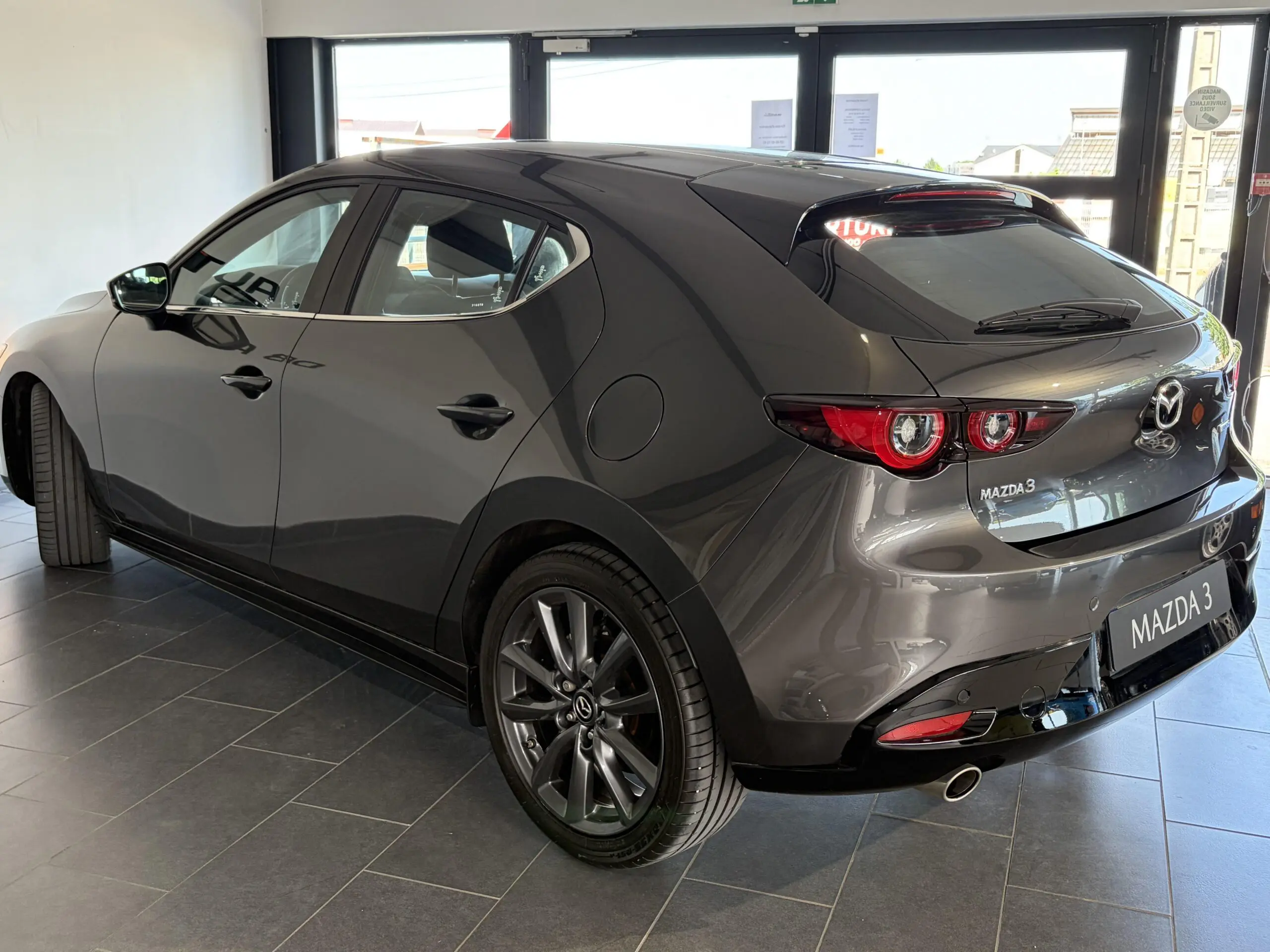 MAZDA_MAZDA3-5-PORTES-2020_34-ARRIERE-GAUCHE