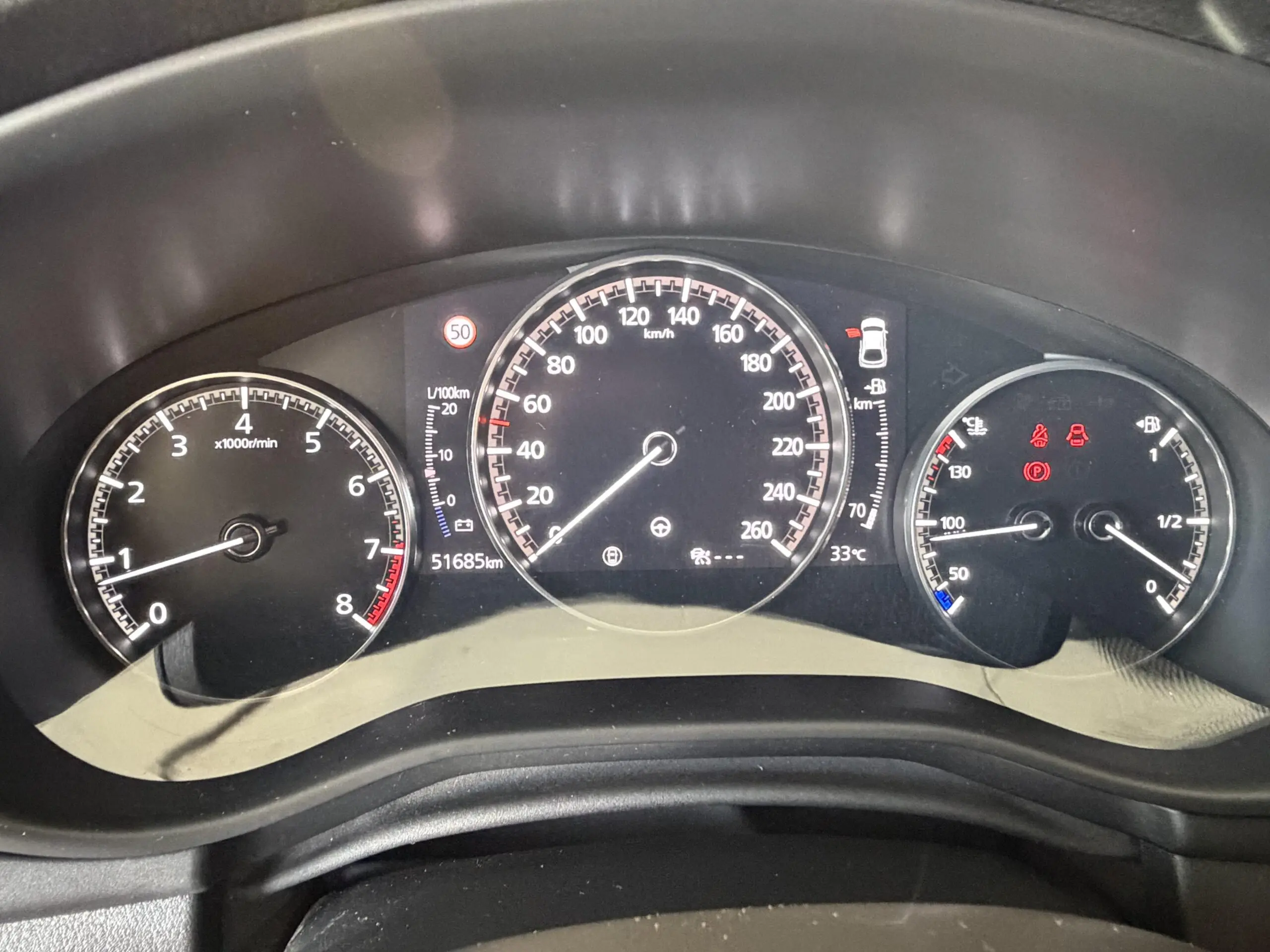 MAZDA_MAZDA3-5-PORTES-2024_BLOC-COMPTEUR