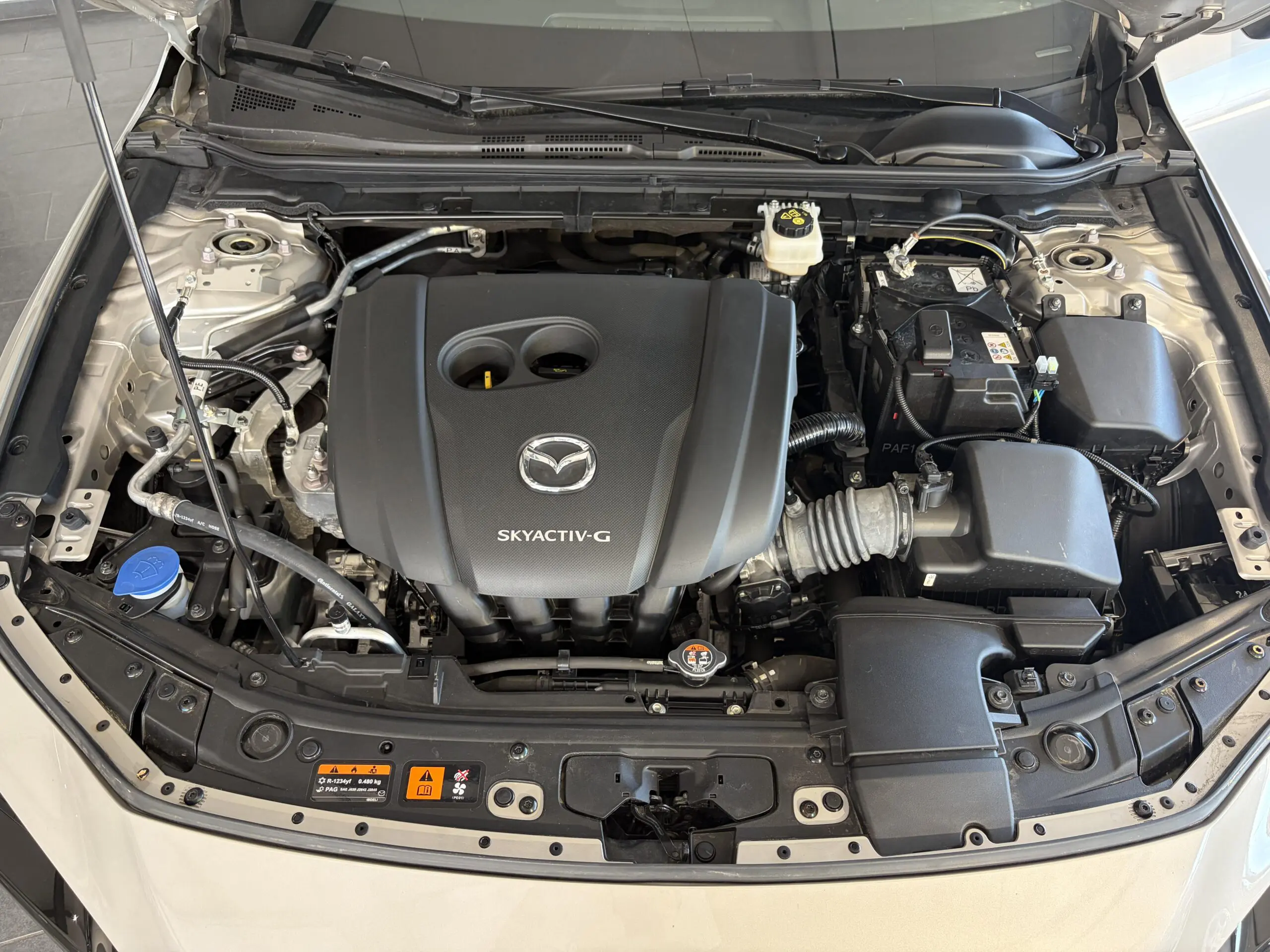 MAZDA_MAZDA3-5-PORTES-2024_BLOC-MOTEUR
