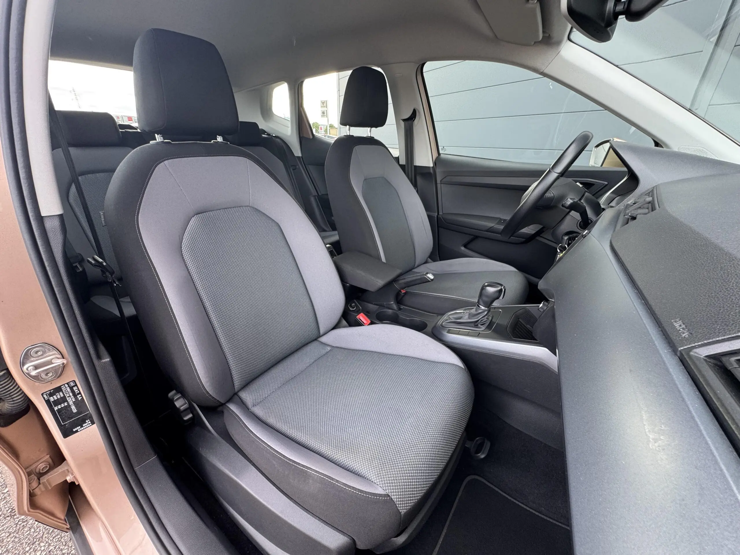 SEAT_ARONA