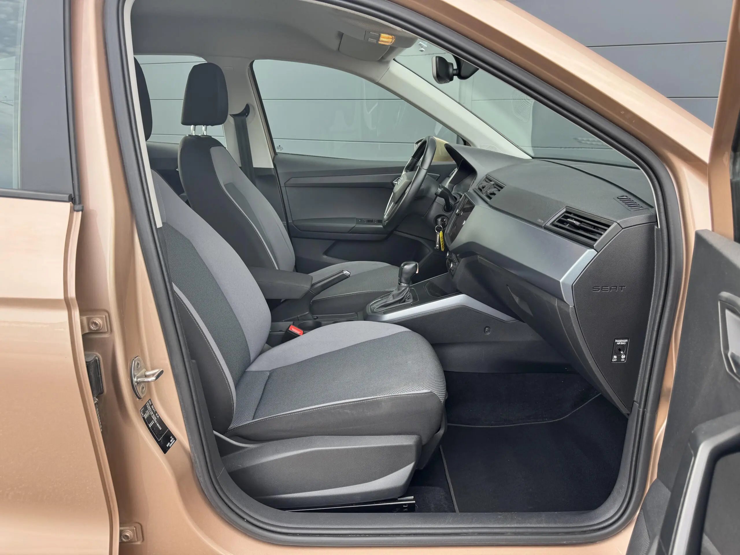 SEAT_ARONA