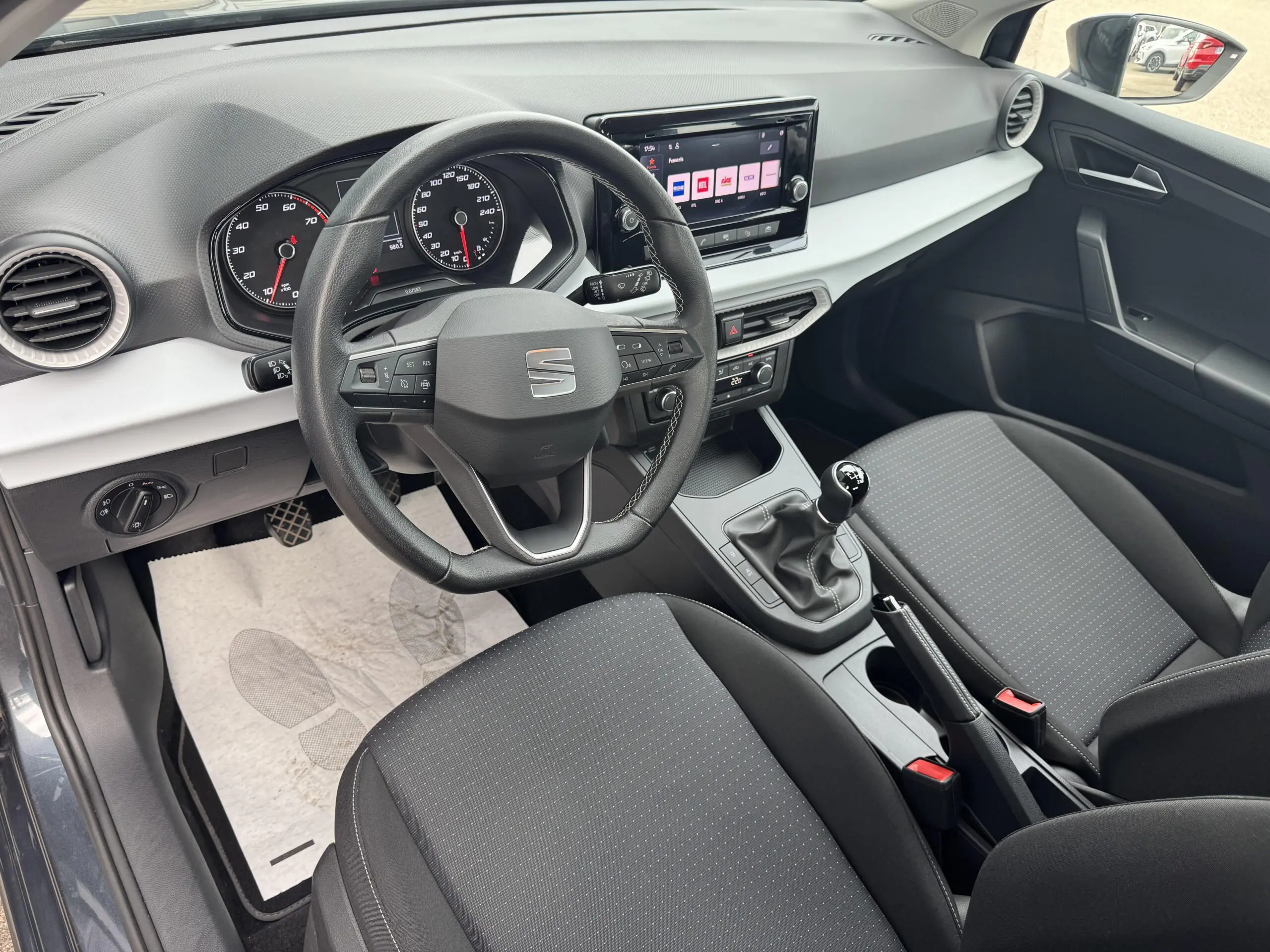 SEAT_IBIZA