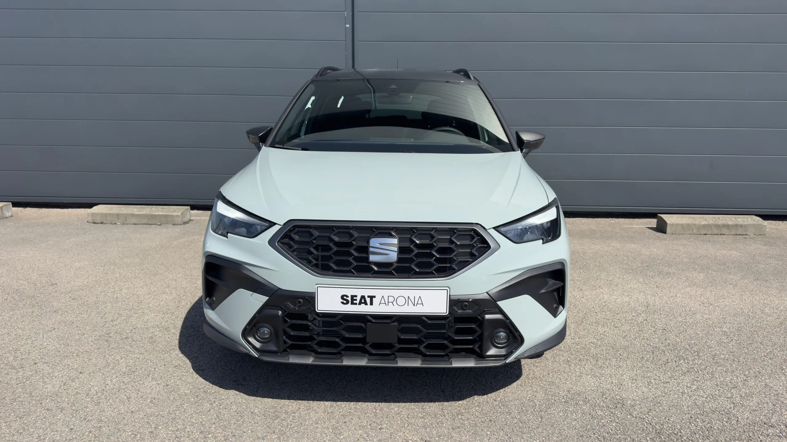 SEAT_ARONA_FACE-AVANT