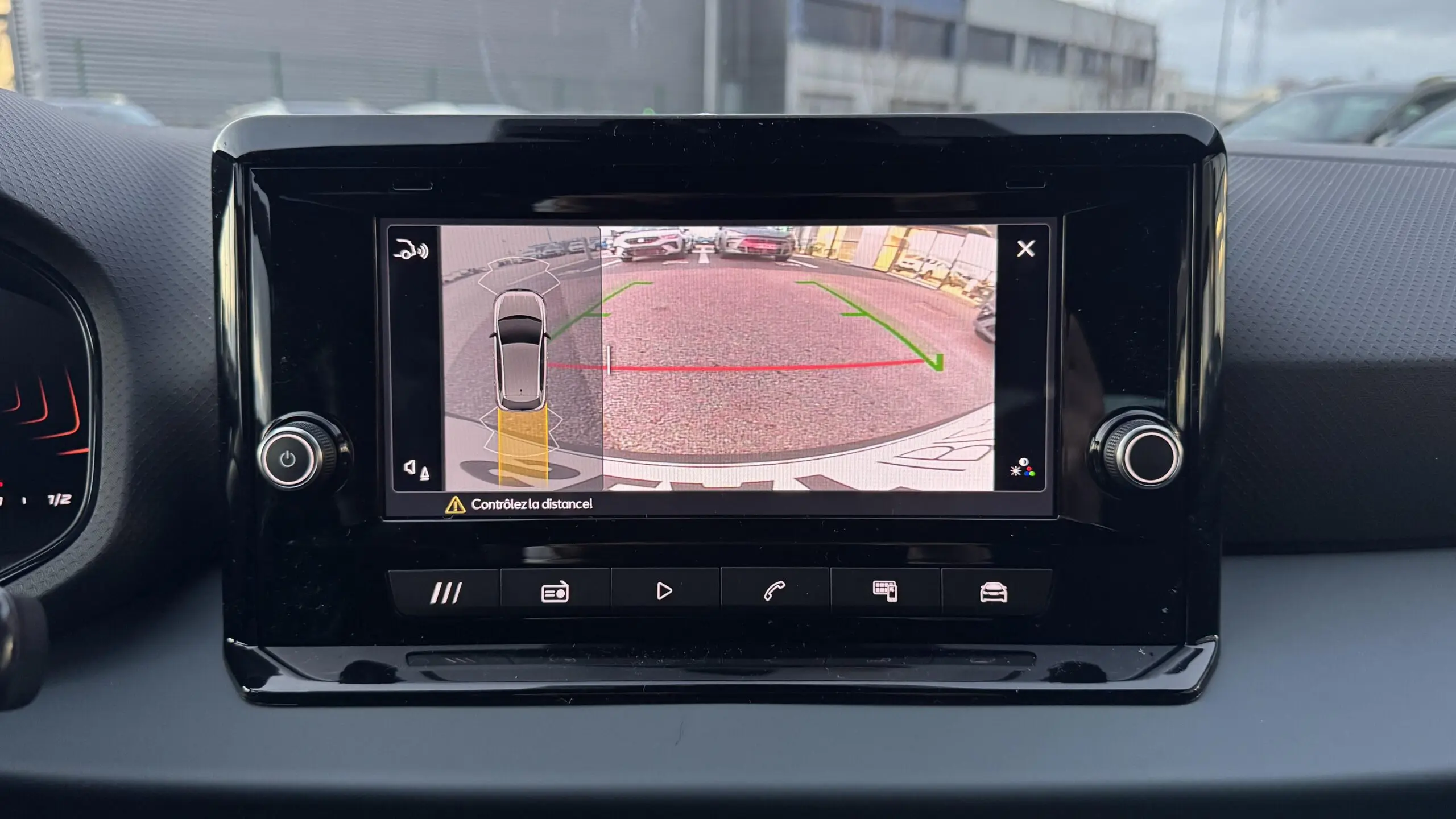 SEAT_IBIZA_CONSOLE-CENTRALE-CAMERA-DE-RECUL