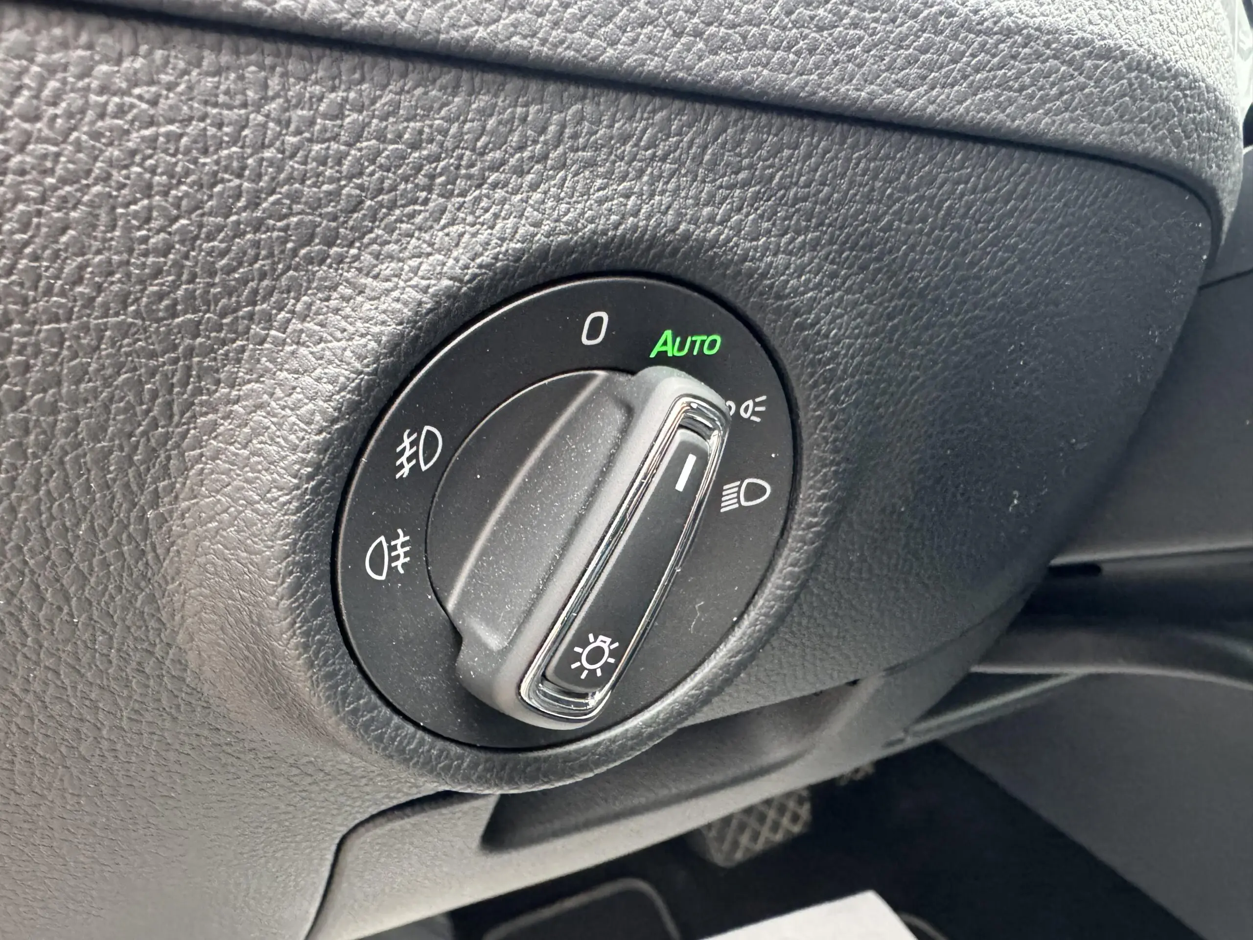 SKODA_SUPERB-COMBI