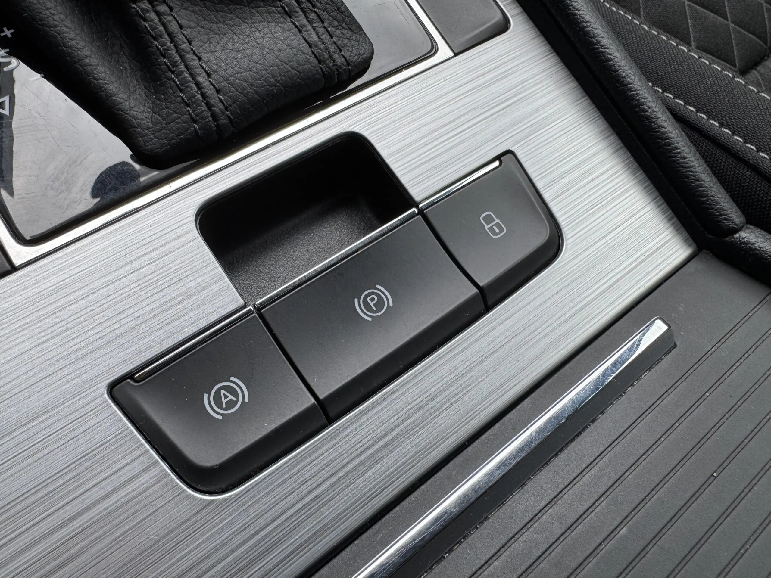 SKODA_SUPERB-COMBI