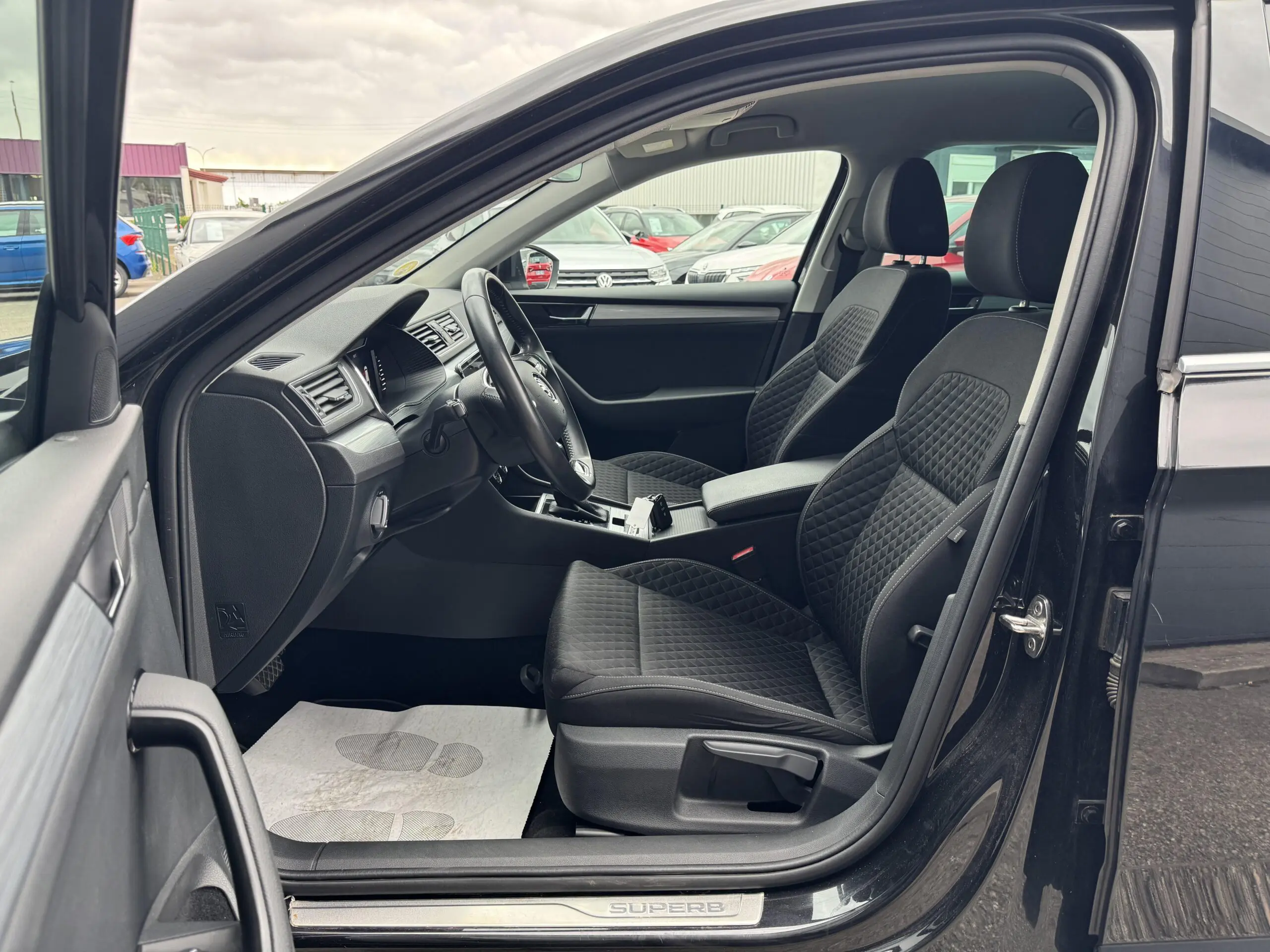 SKODA_SUPERB-COMBI