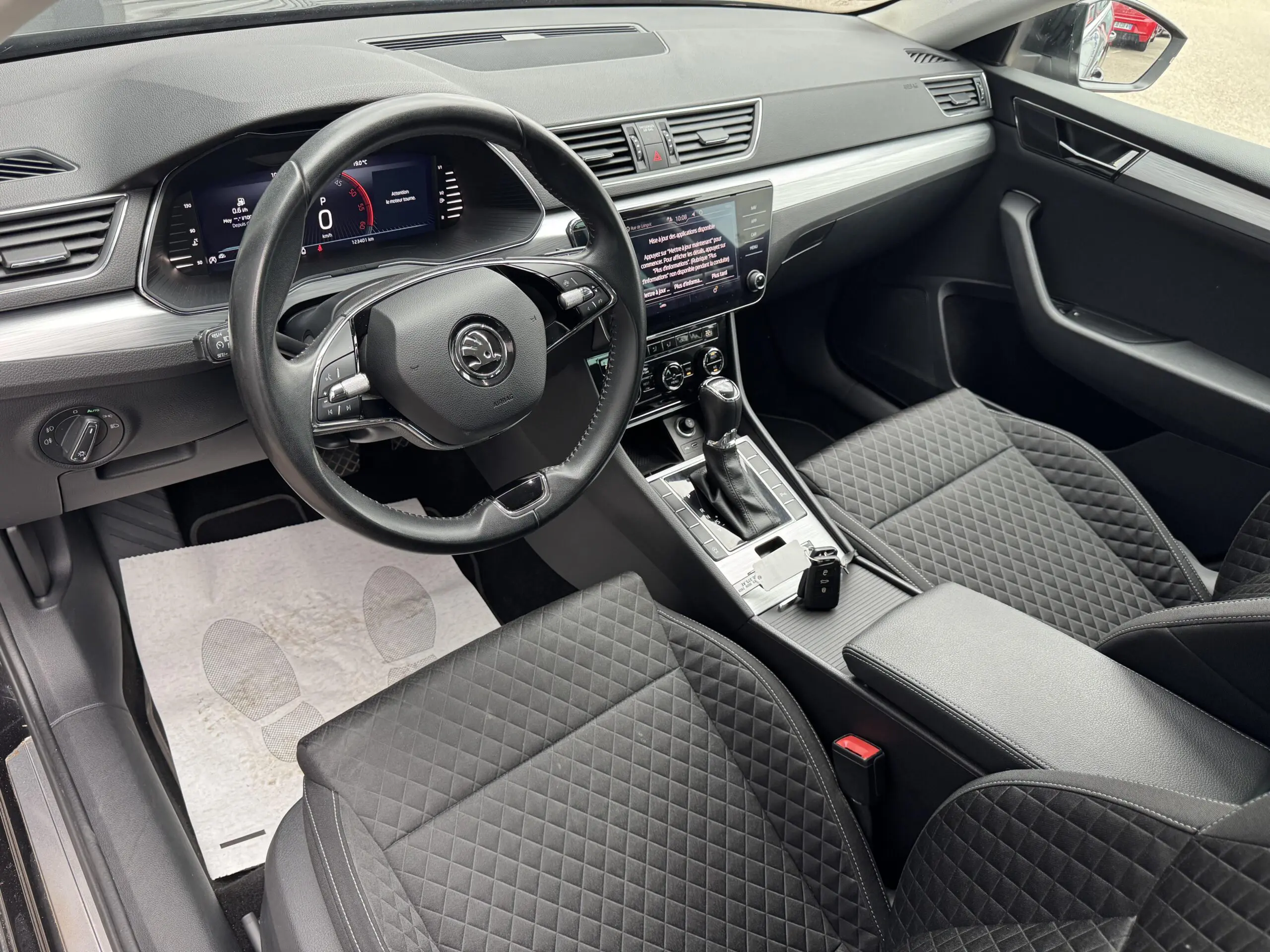 SKODA_SUPERB-COMBI