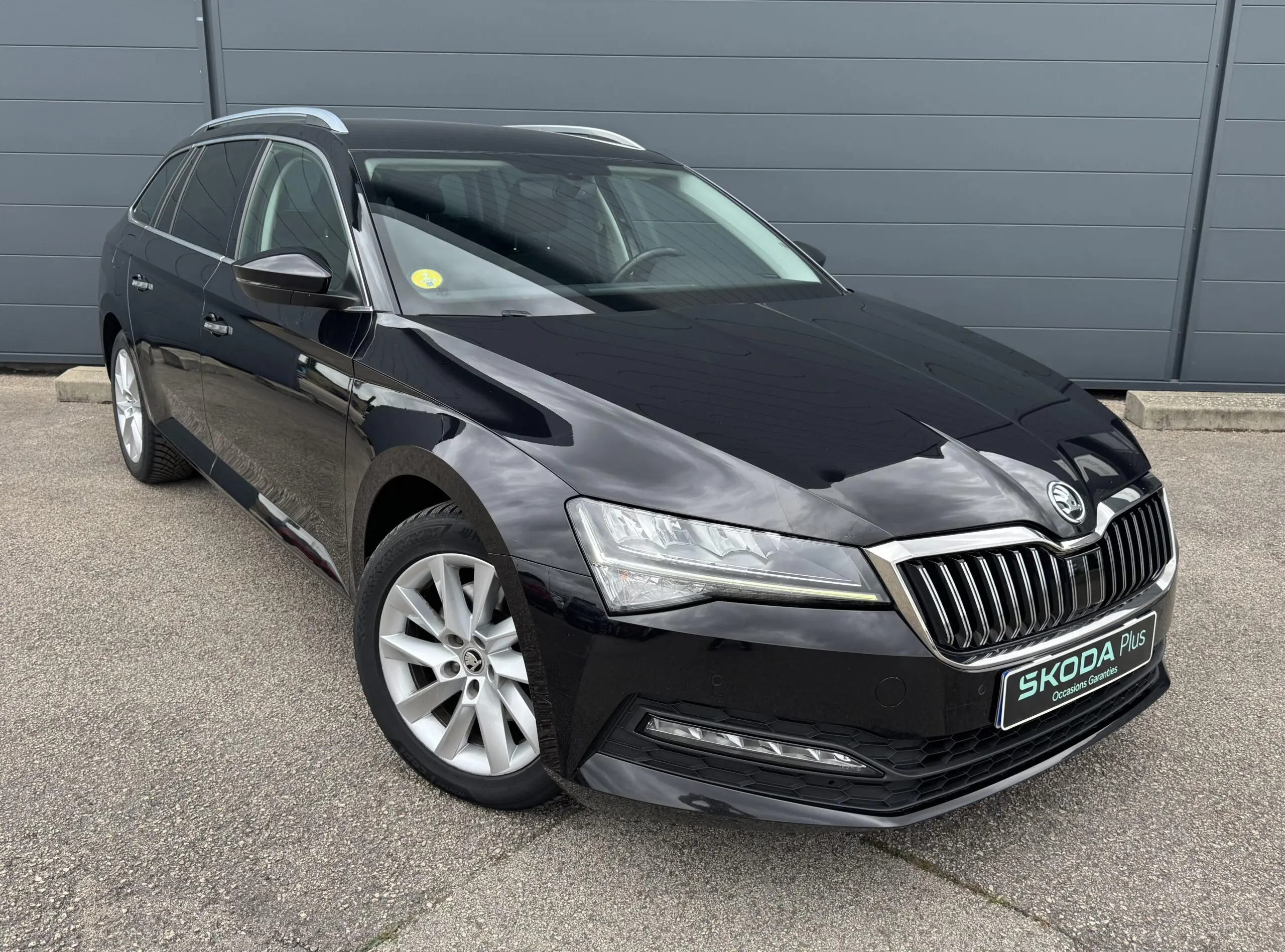 SKODA_SUPERB-COMBI