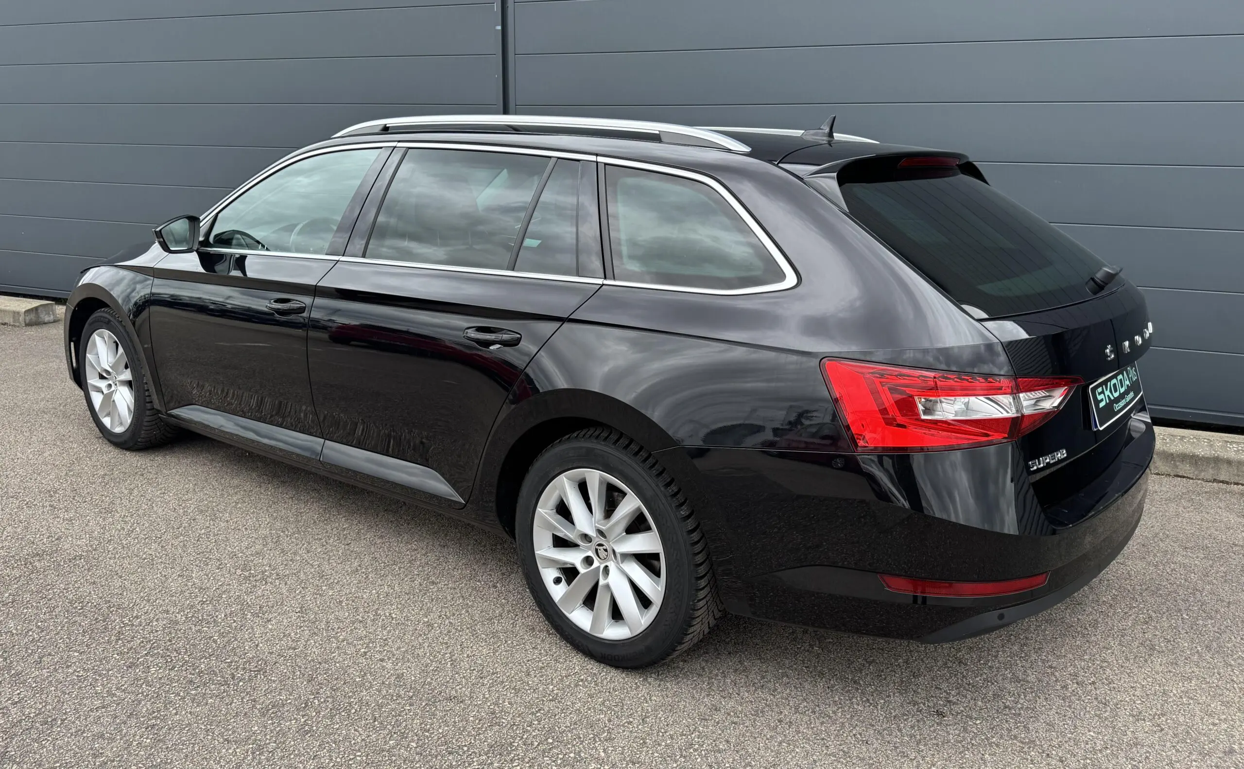 SKODA_SUPERB-COMBI