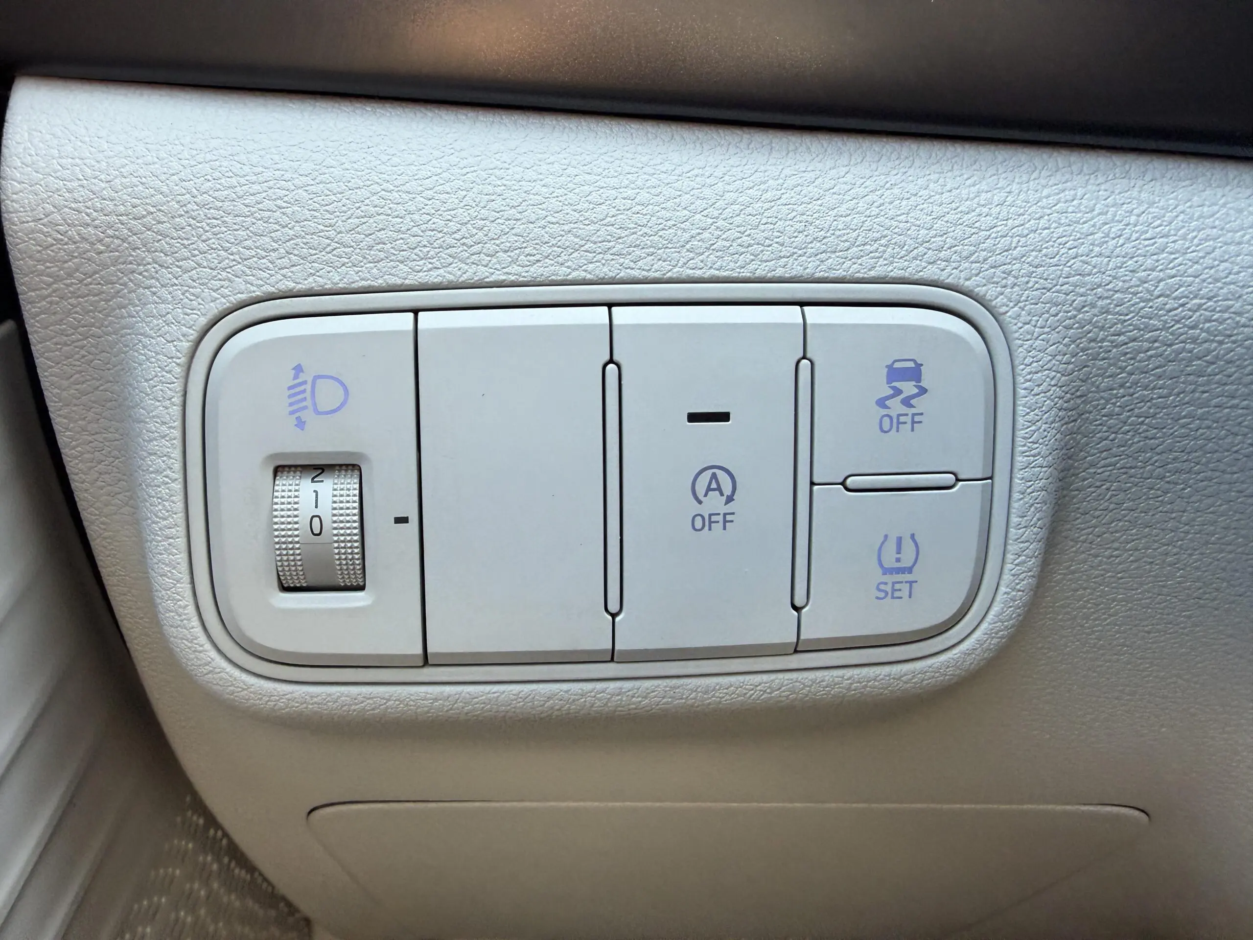 HYUNDAI_I20