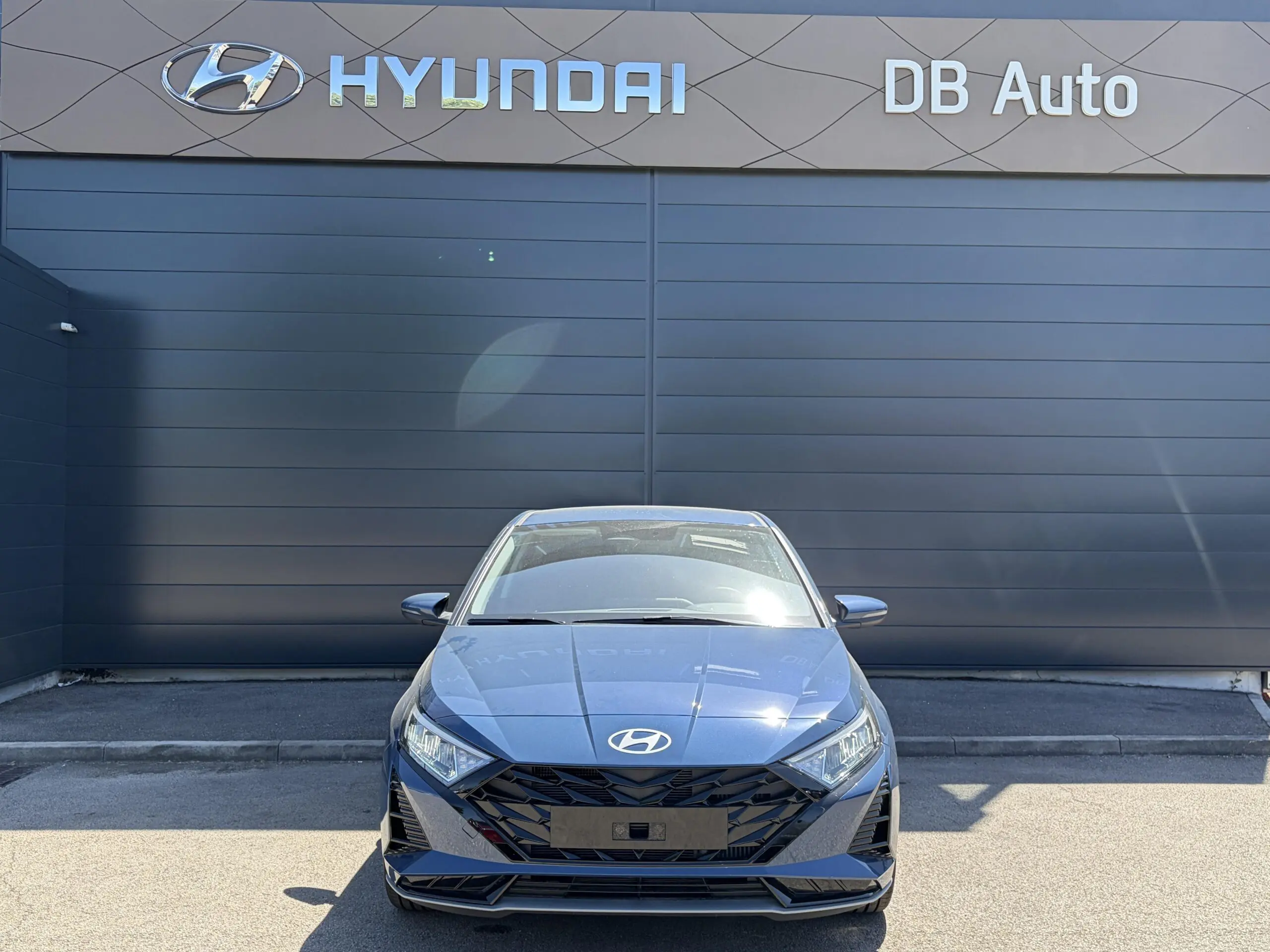 HYUNDAI_I20_FACE-AVANT