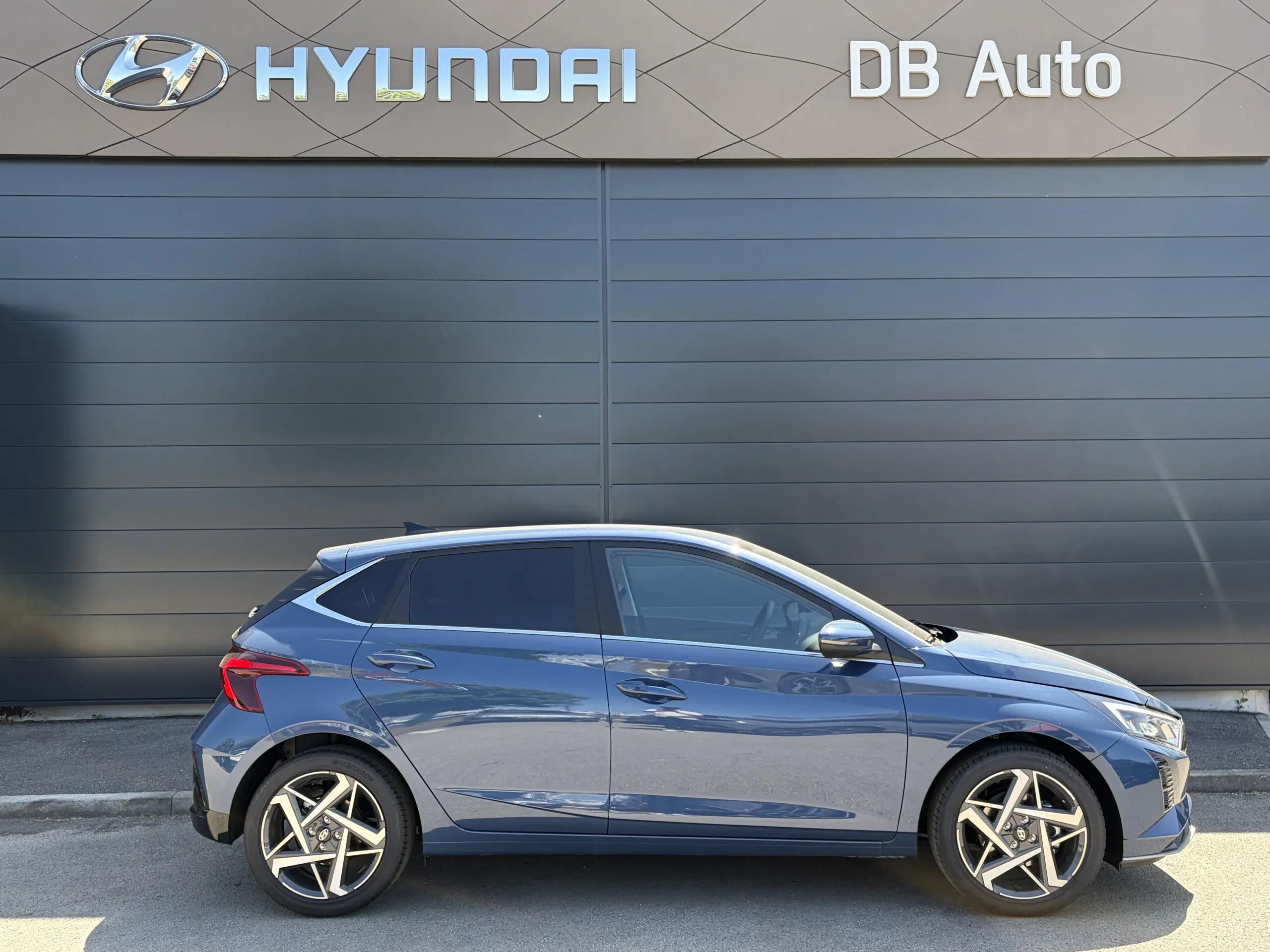 HYUNDAI_I20_PROFIL-DROIT