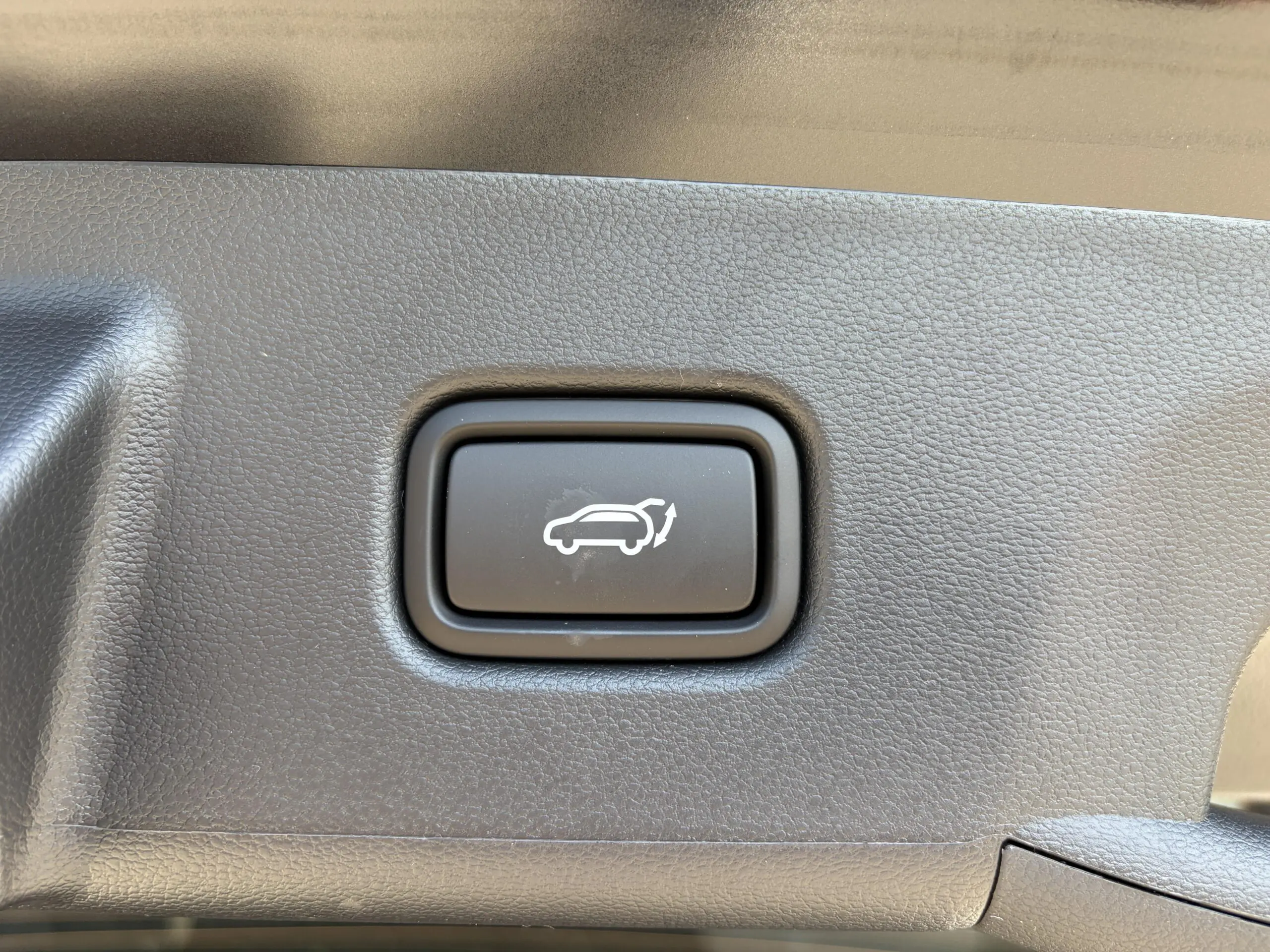 HYUNDAI_TUCSON_COMMANDE-DE-COFFRE