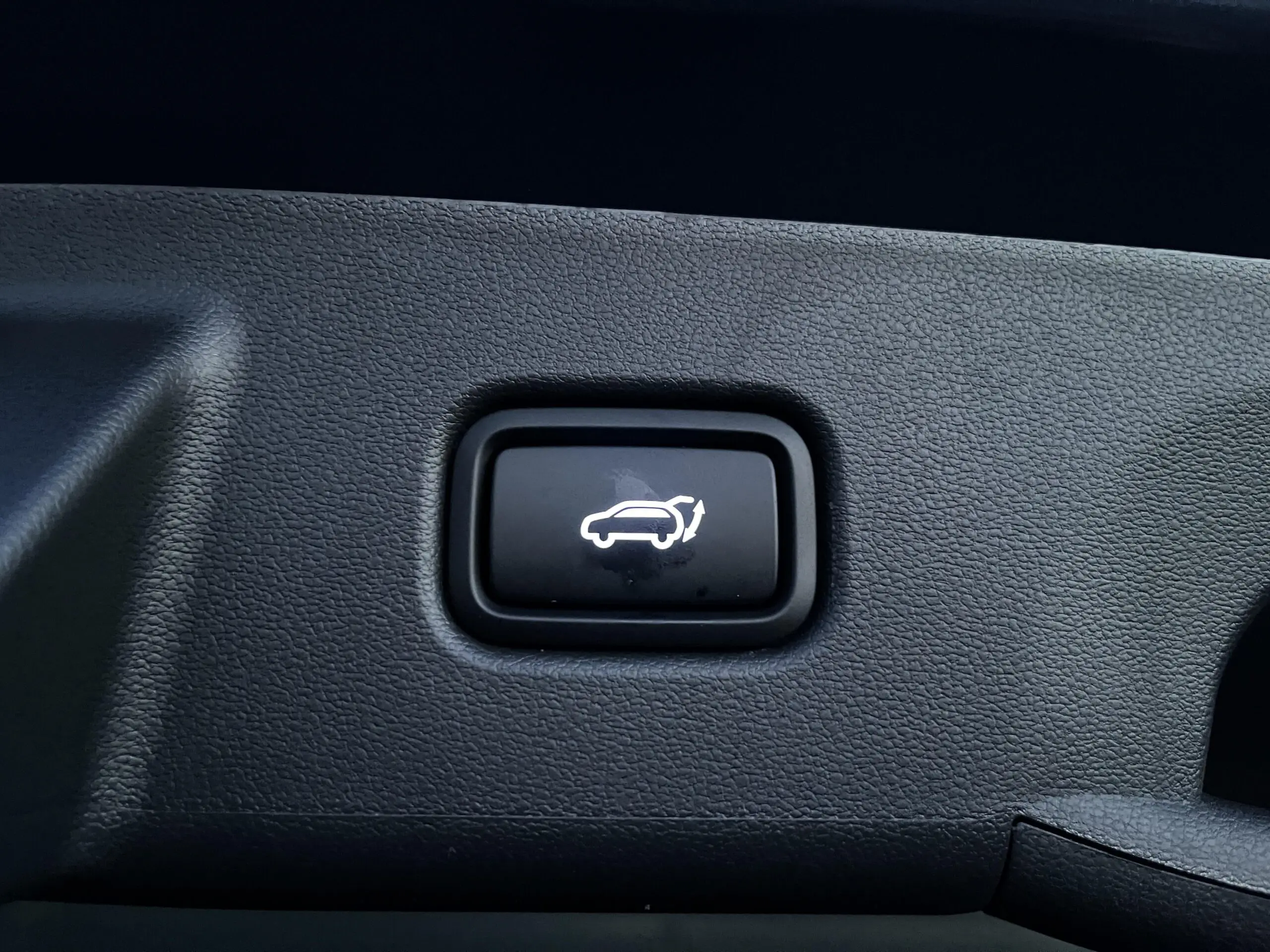 HYUNDAI_TUCSON_COMMANDE-DE-COFFRE