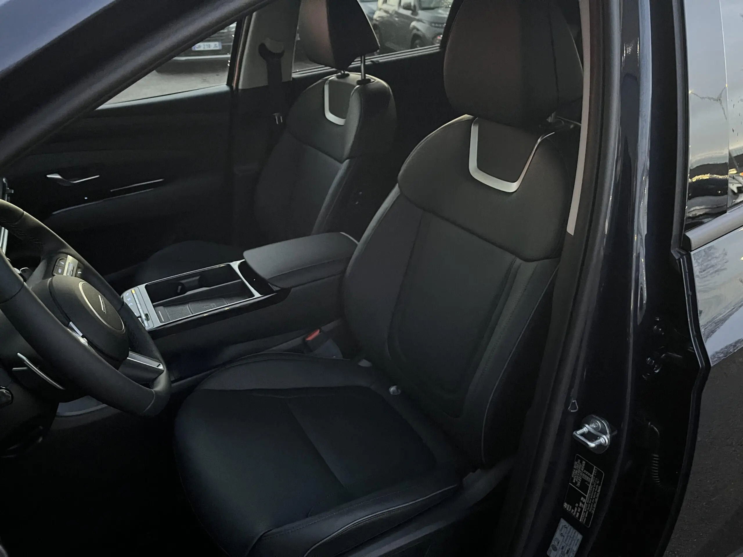 HYUNDAI_TUCSON_SIEGE-CONDUCTEUR