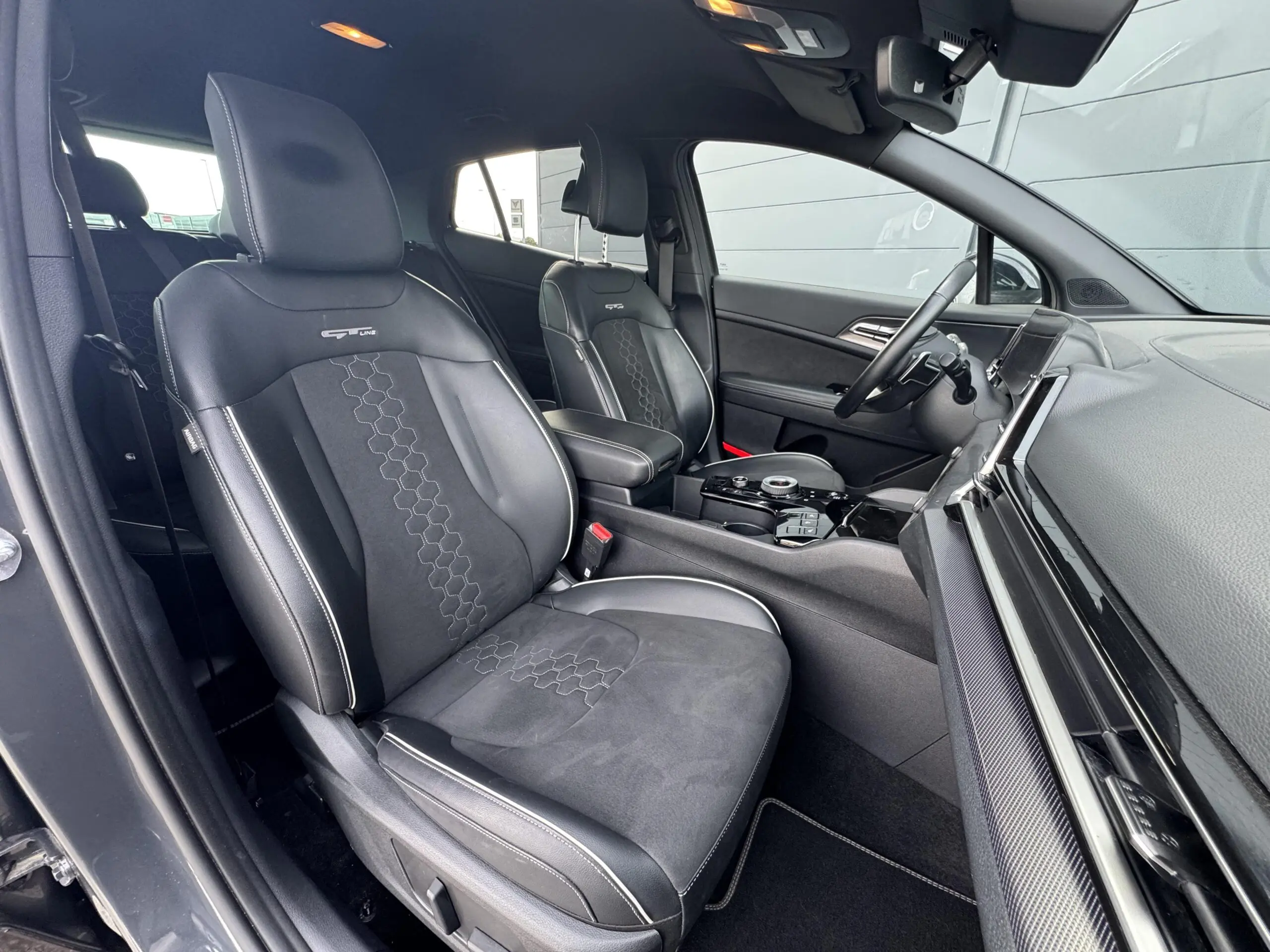 KIA_SPORTAGE