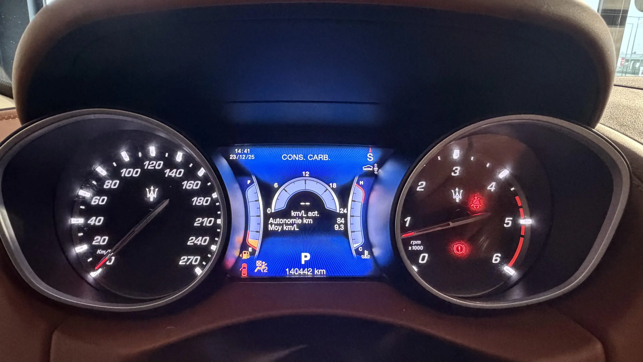 MASERATI_LEVANTE_BLOC-COMPTEUR