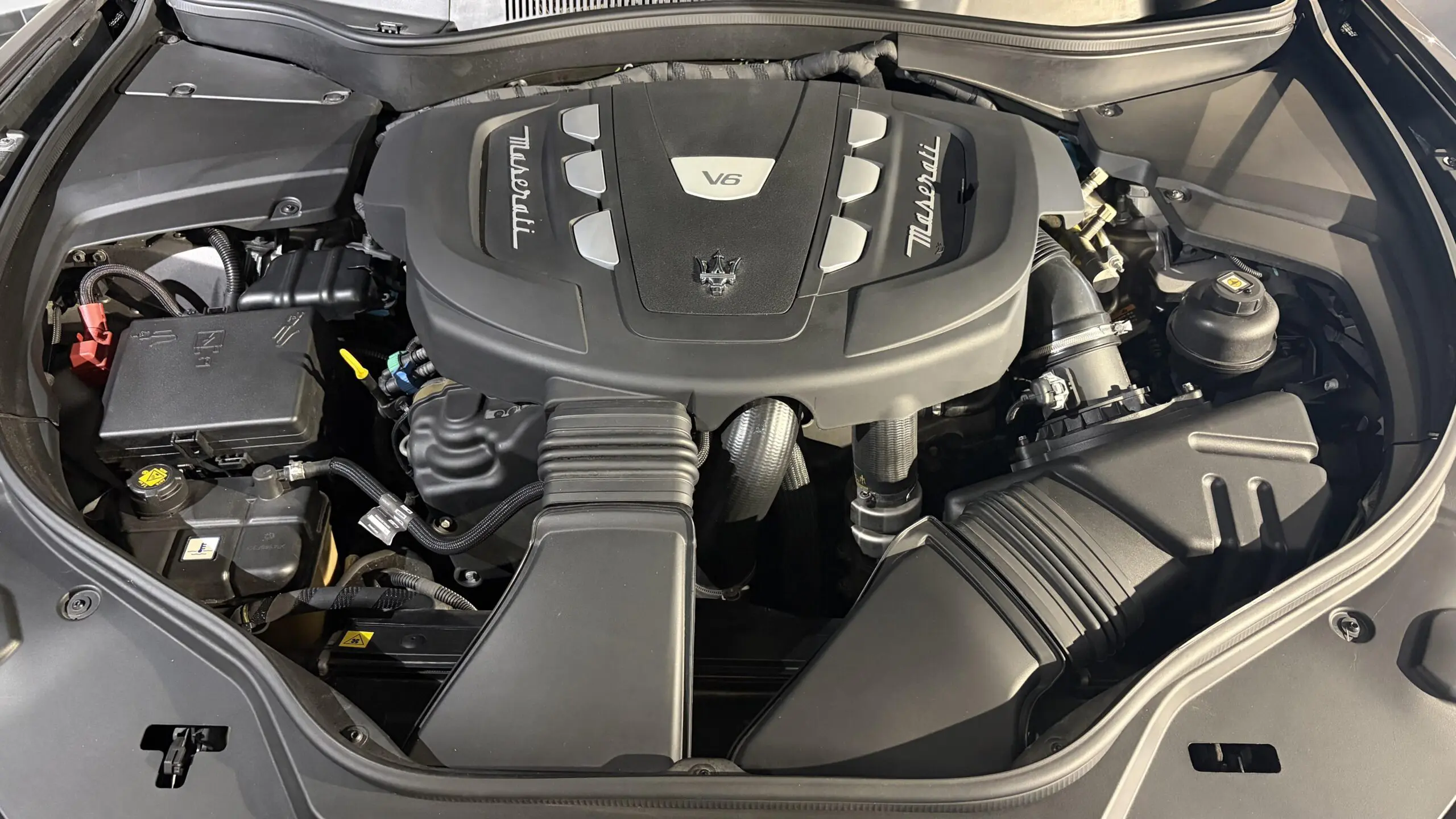 MASERATI_LEVANTE_BLOC-MOTEUR