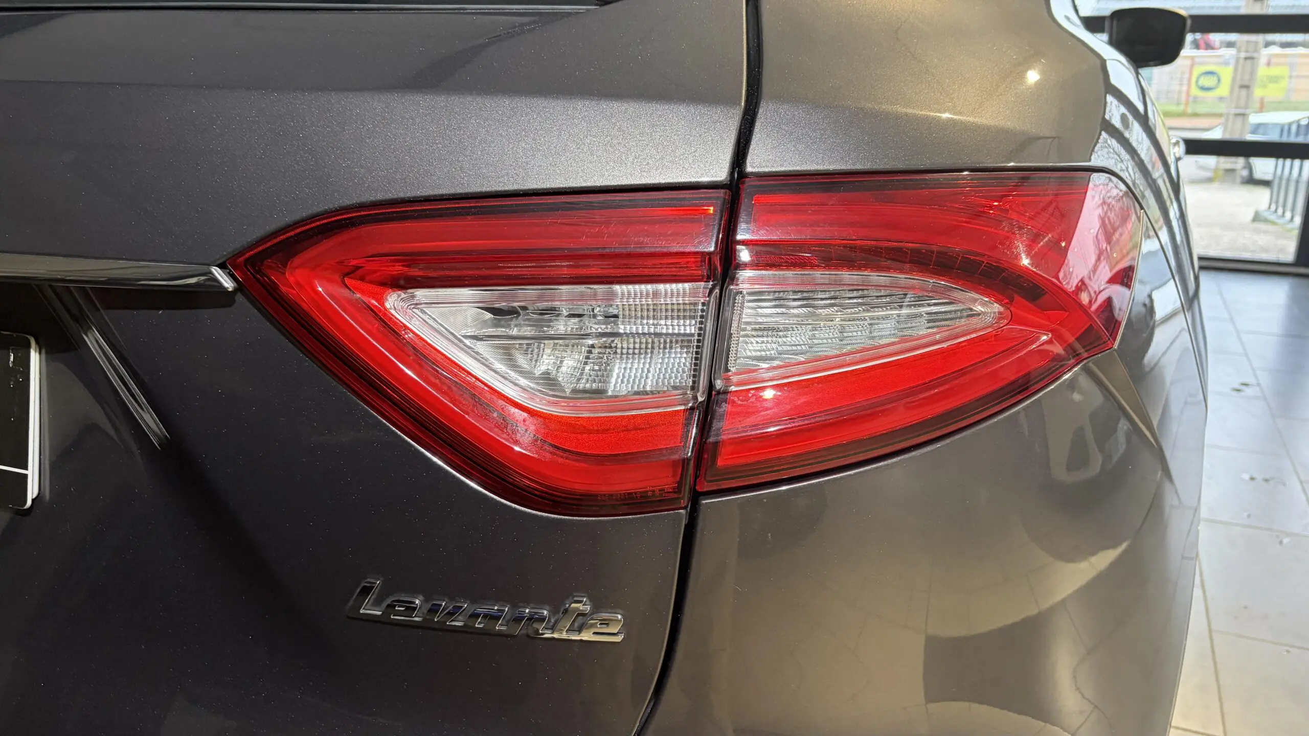 MASERATI_LEVANTE_PANNEAU-DE-PORTE-ARRIERE-GAUCHE
