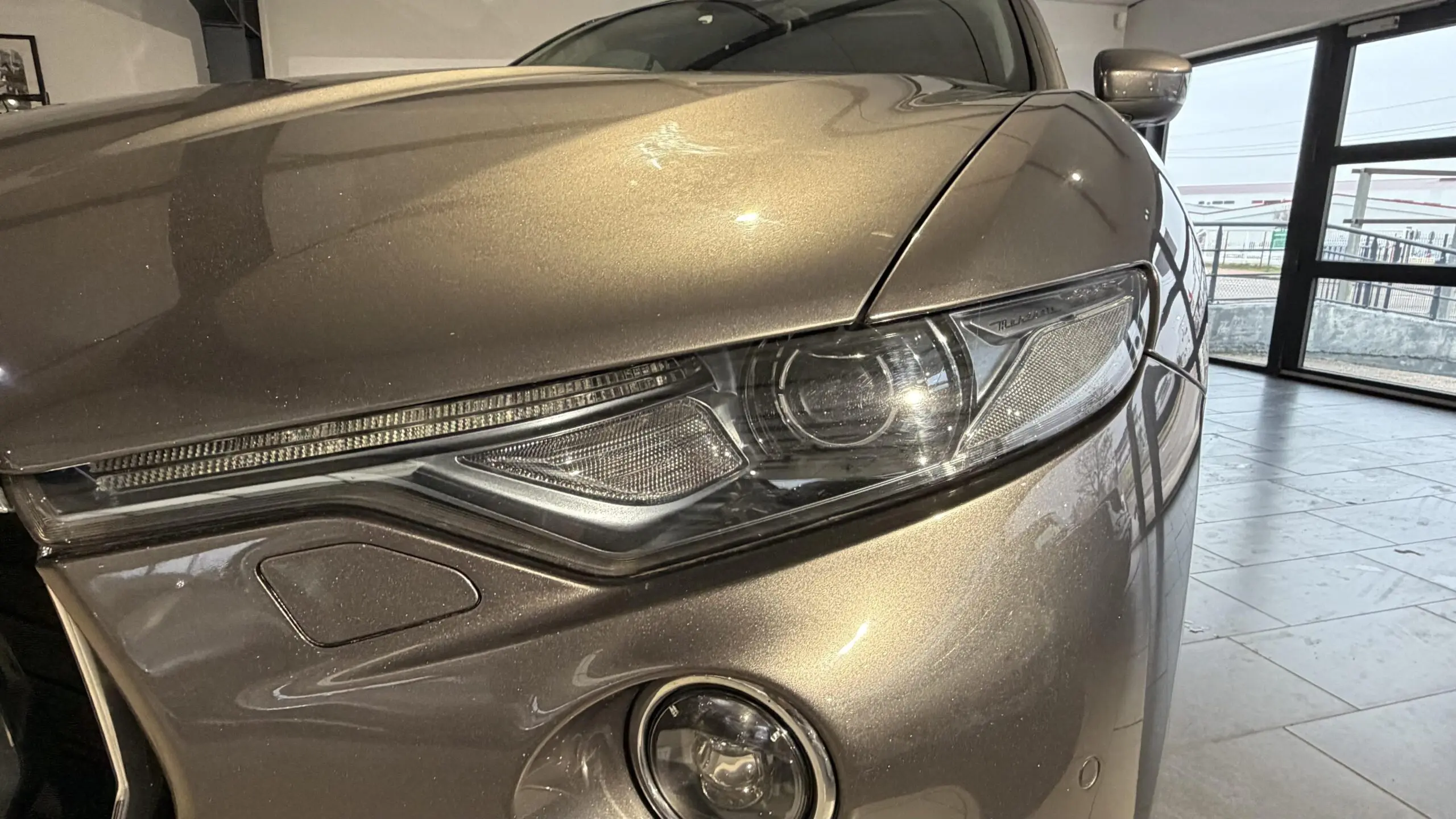 MASERATI_LEVANTE_ROUE-DE-SECOURS
