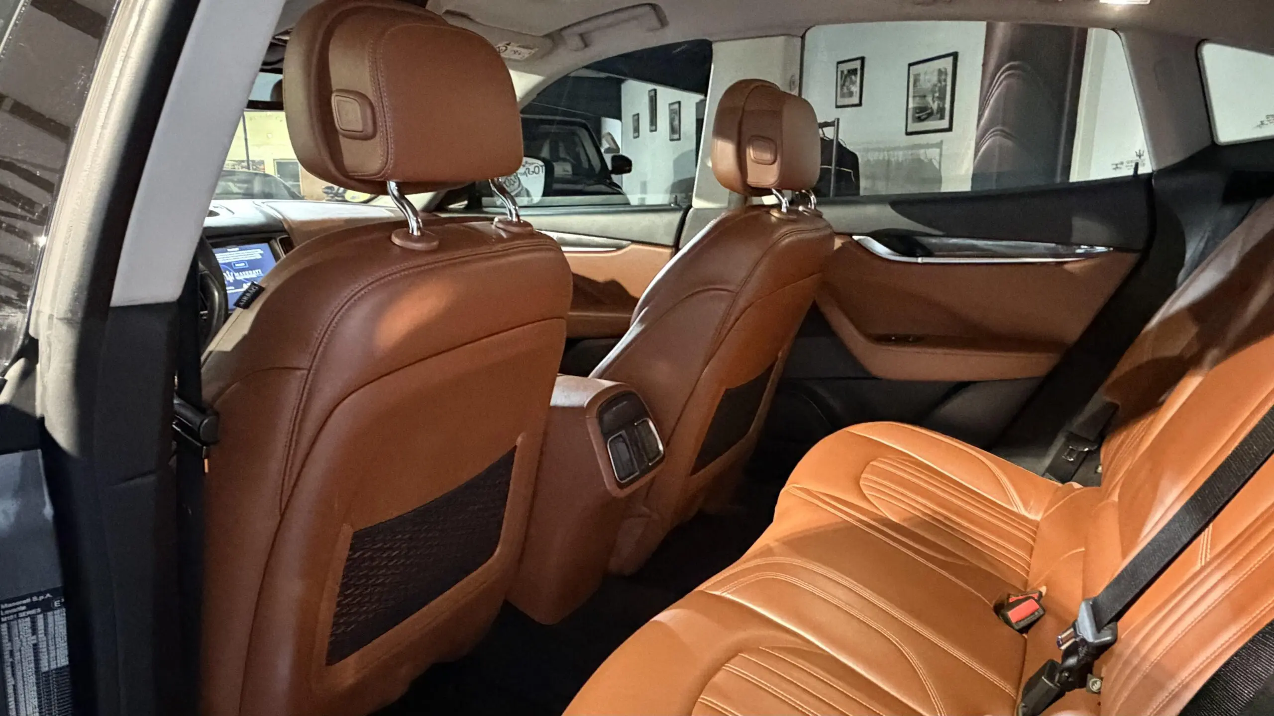 MASERATI_LEVANTE_SIEGE-ARRIERE-DROIT
