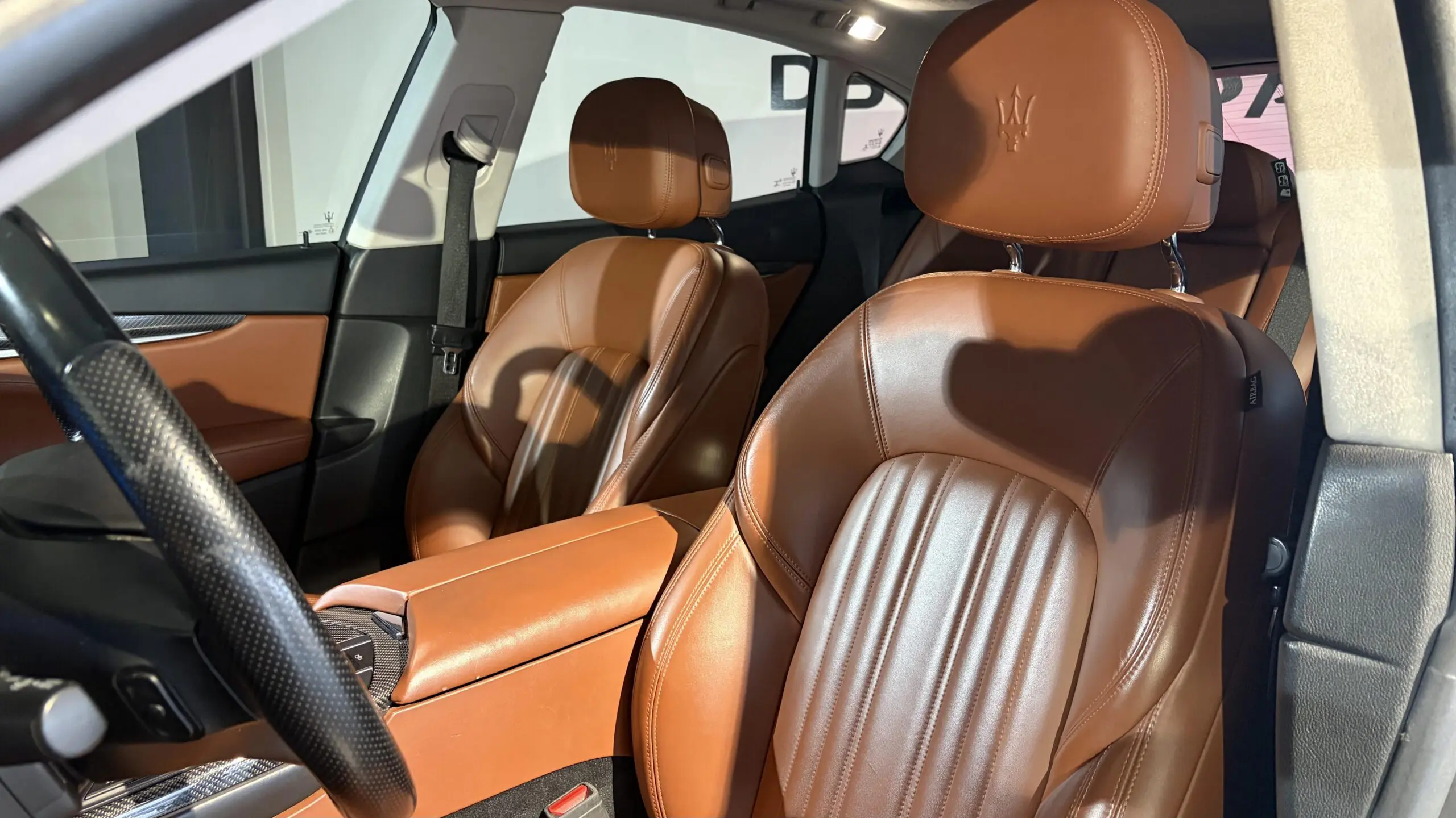 MASERATI_LEVANTE_SIEGE-CONDUCTEUR