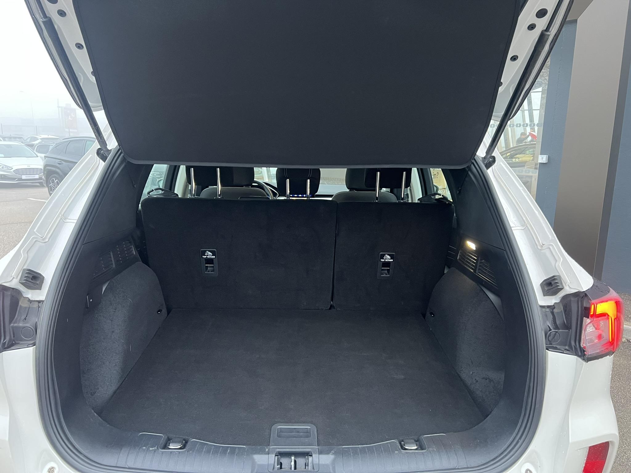 FORD_KUGA_JANTE-ARRIERE-DROITE