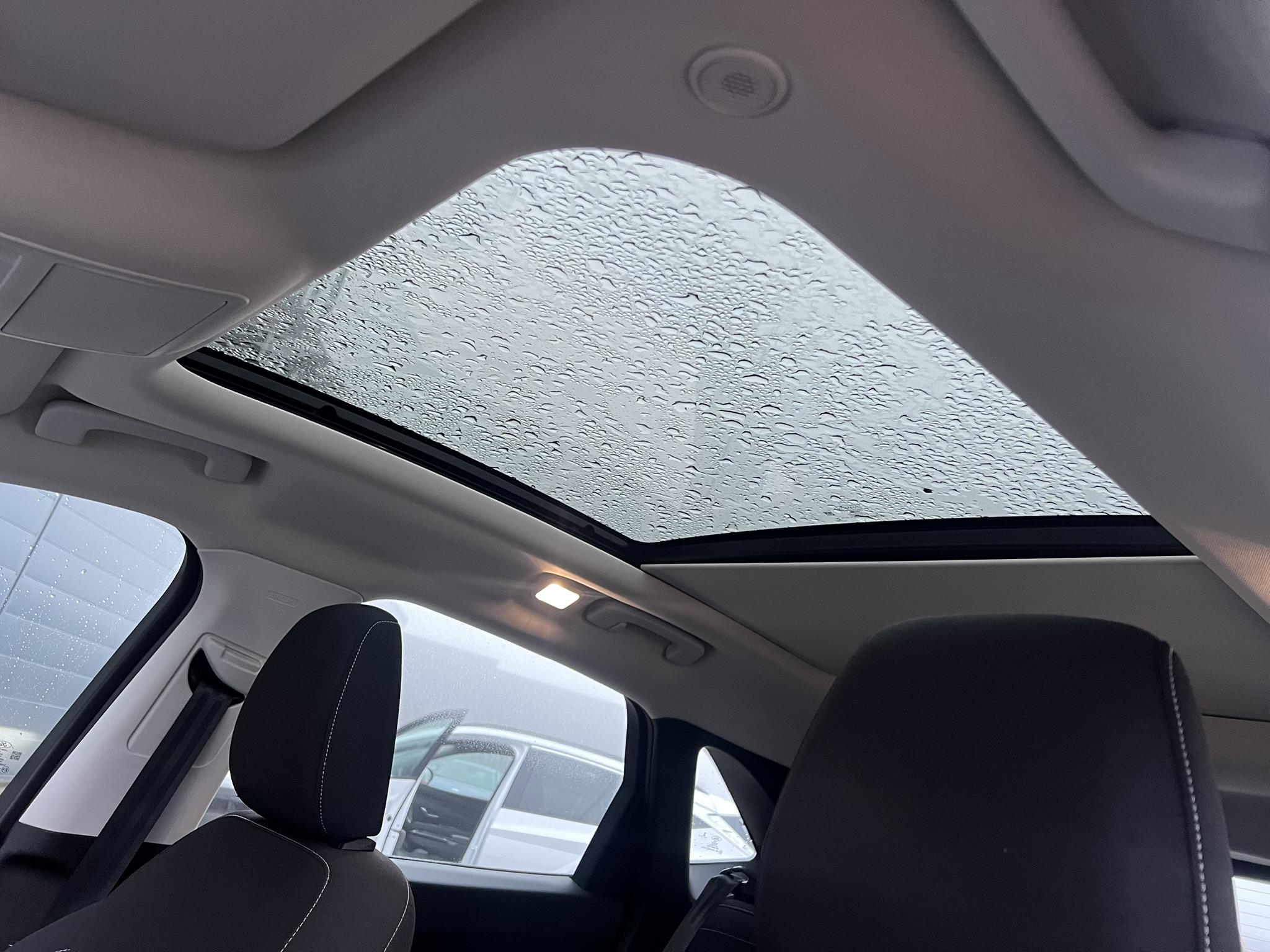 FORD_KUGA_PANNEAU-DE-PORTE-AVANT-DROIT