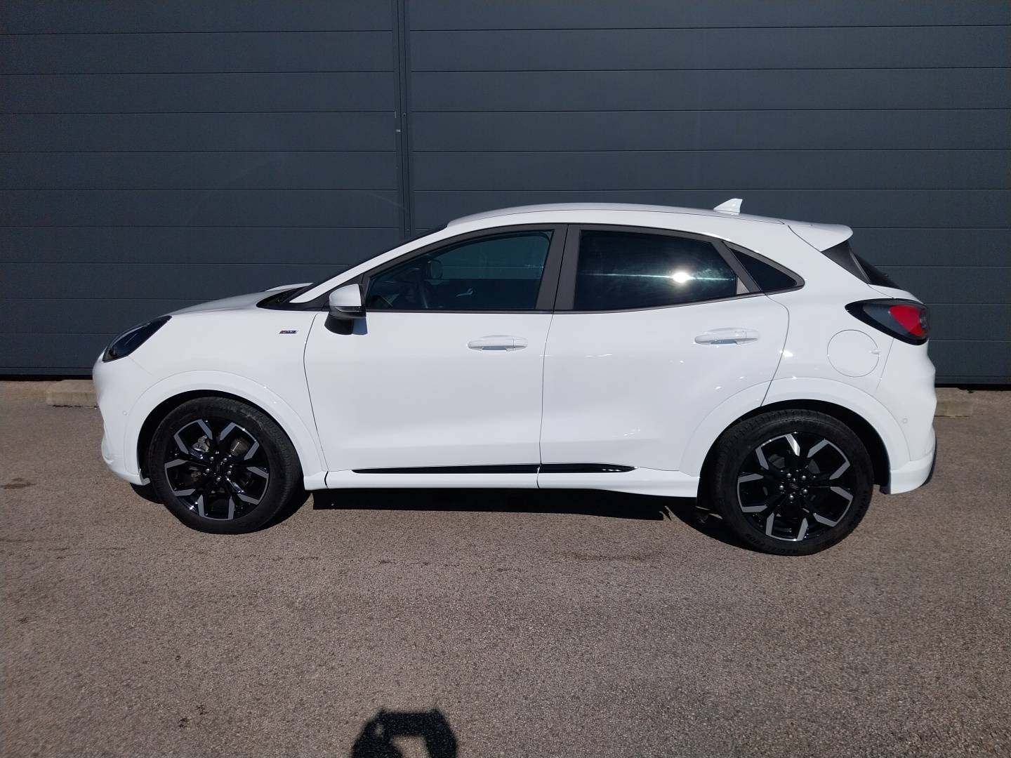 FORD_PUMA_PROFIL-GAUCHE