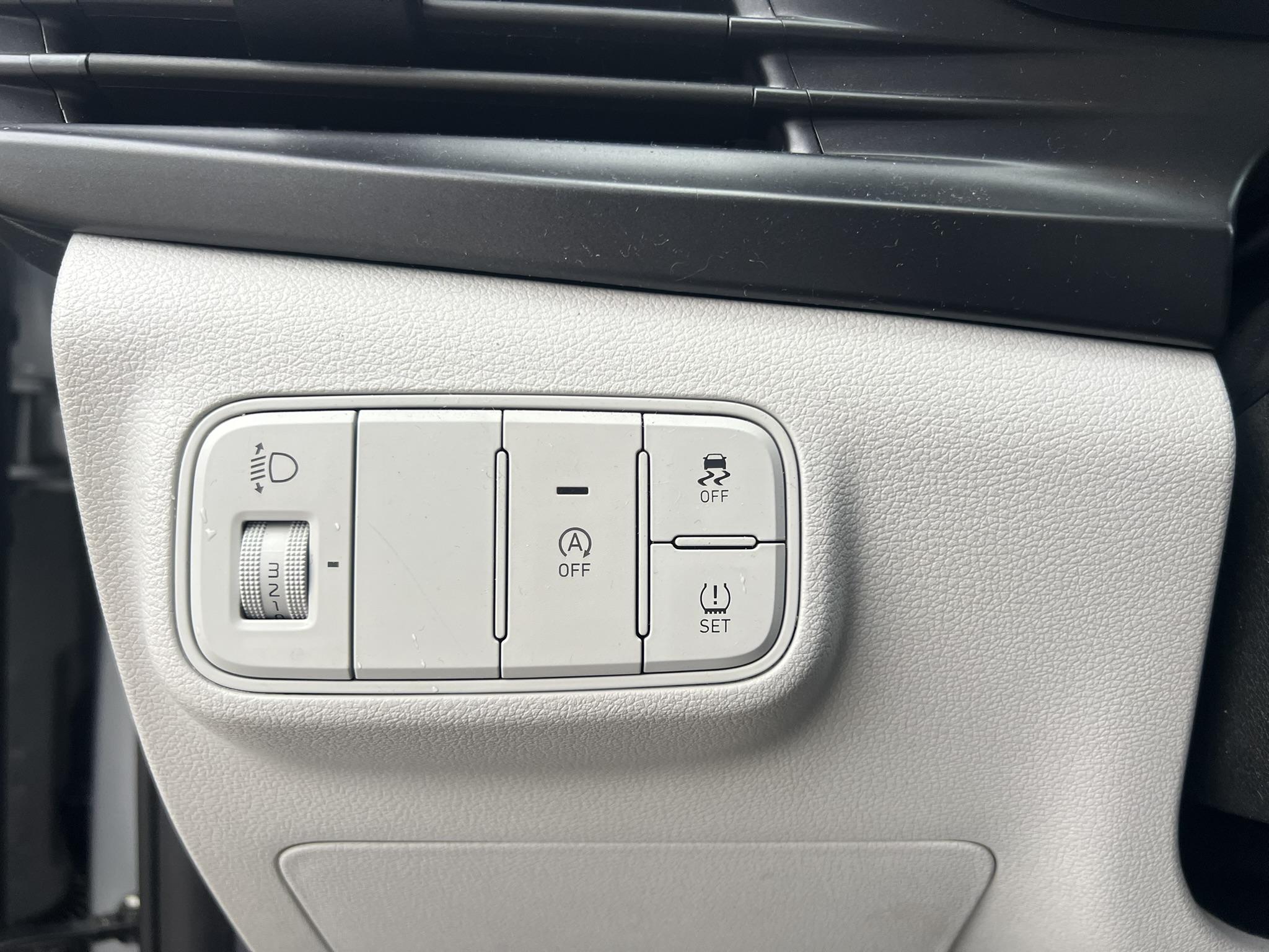 HYUNDAI_I20_ASSISE-ARRIERE-CENTRALE