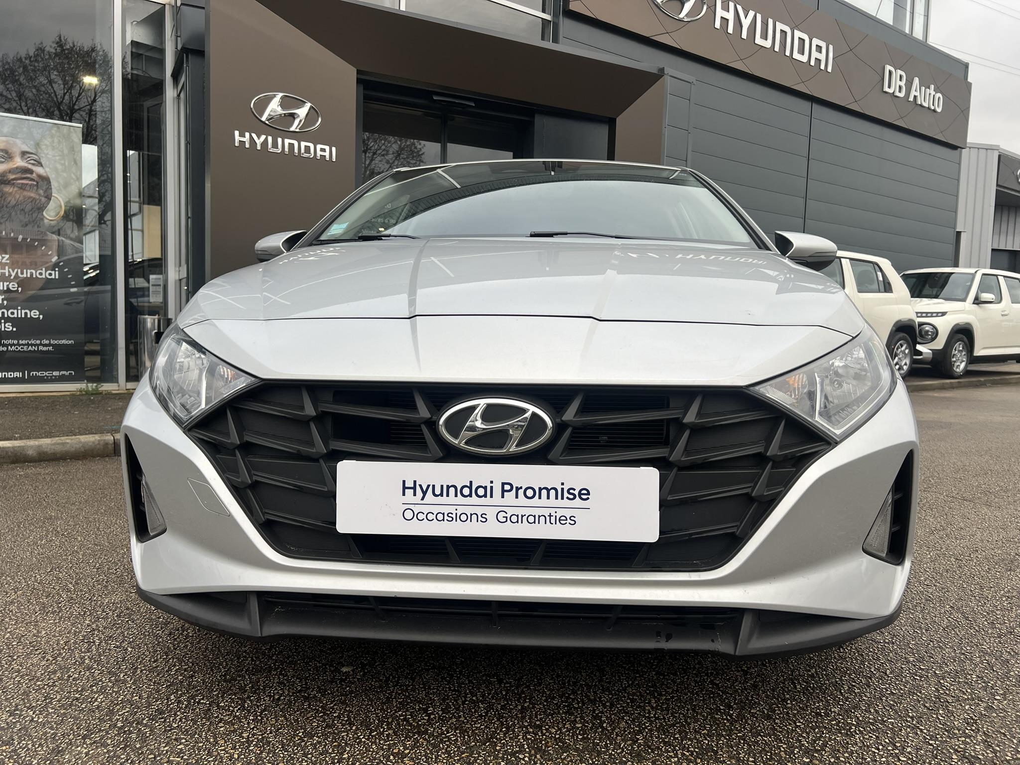 HYUNDAI_I20_FACE-AVANT