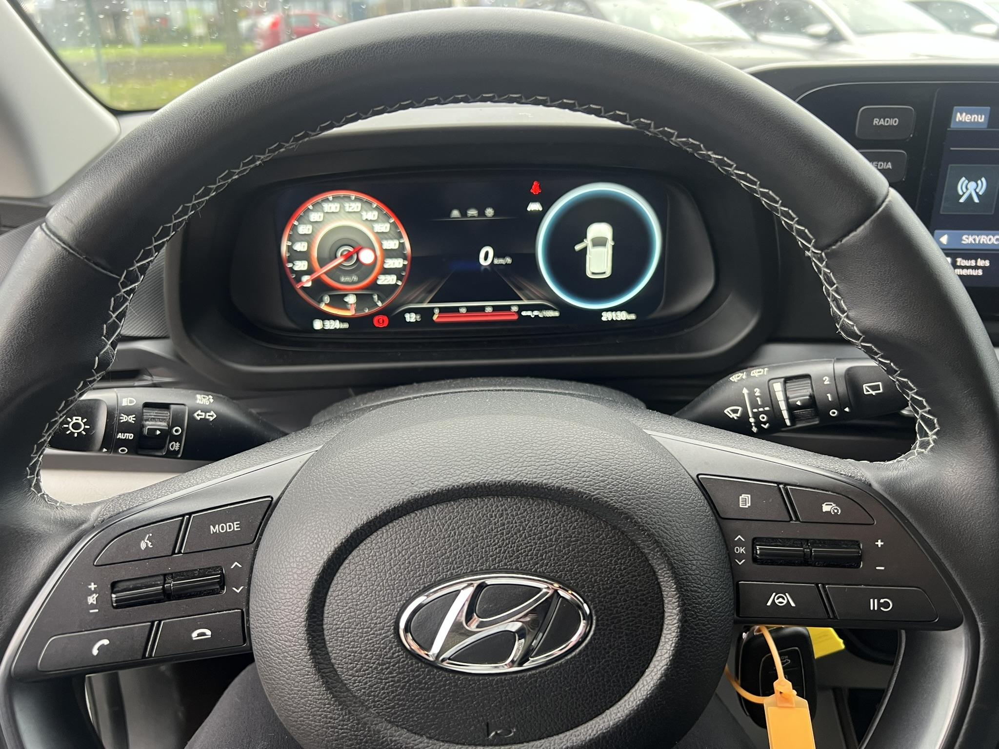 HYUNDAI_I20_INTERIEUR-CONDUCTEUR