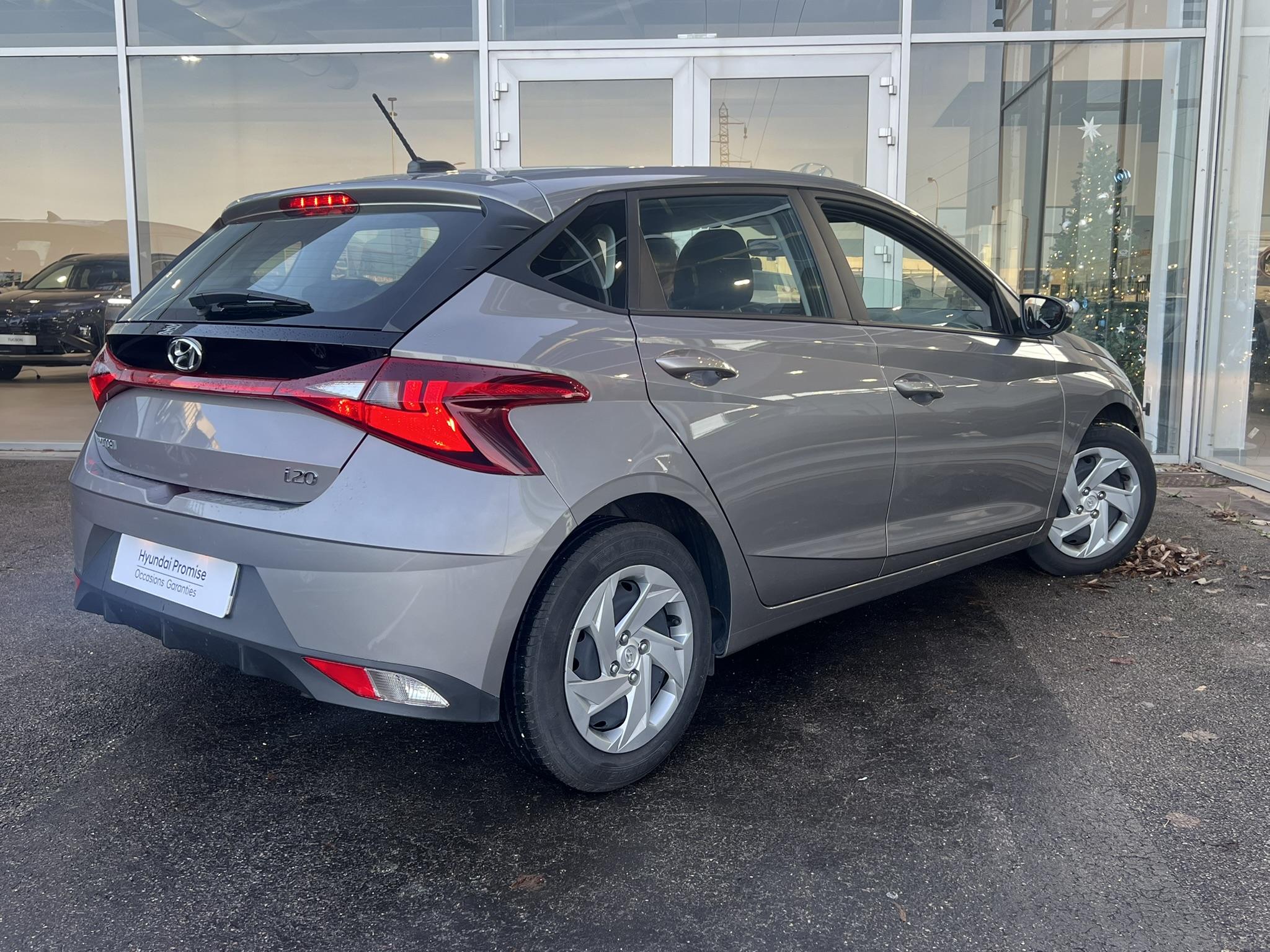 HYUNDAI_I20_PROFIL-DROIT