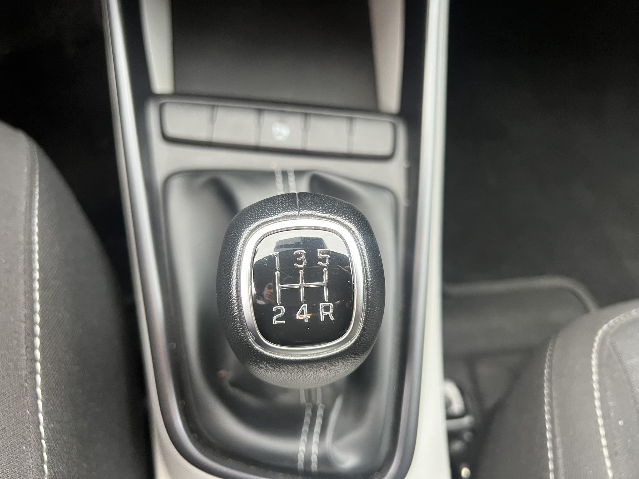 HYUNDAI_I20_SIEGE-ARRIERE-GAUCHE