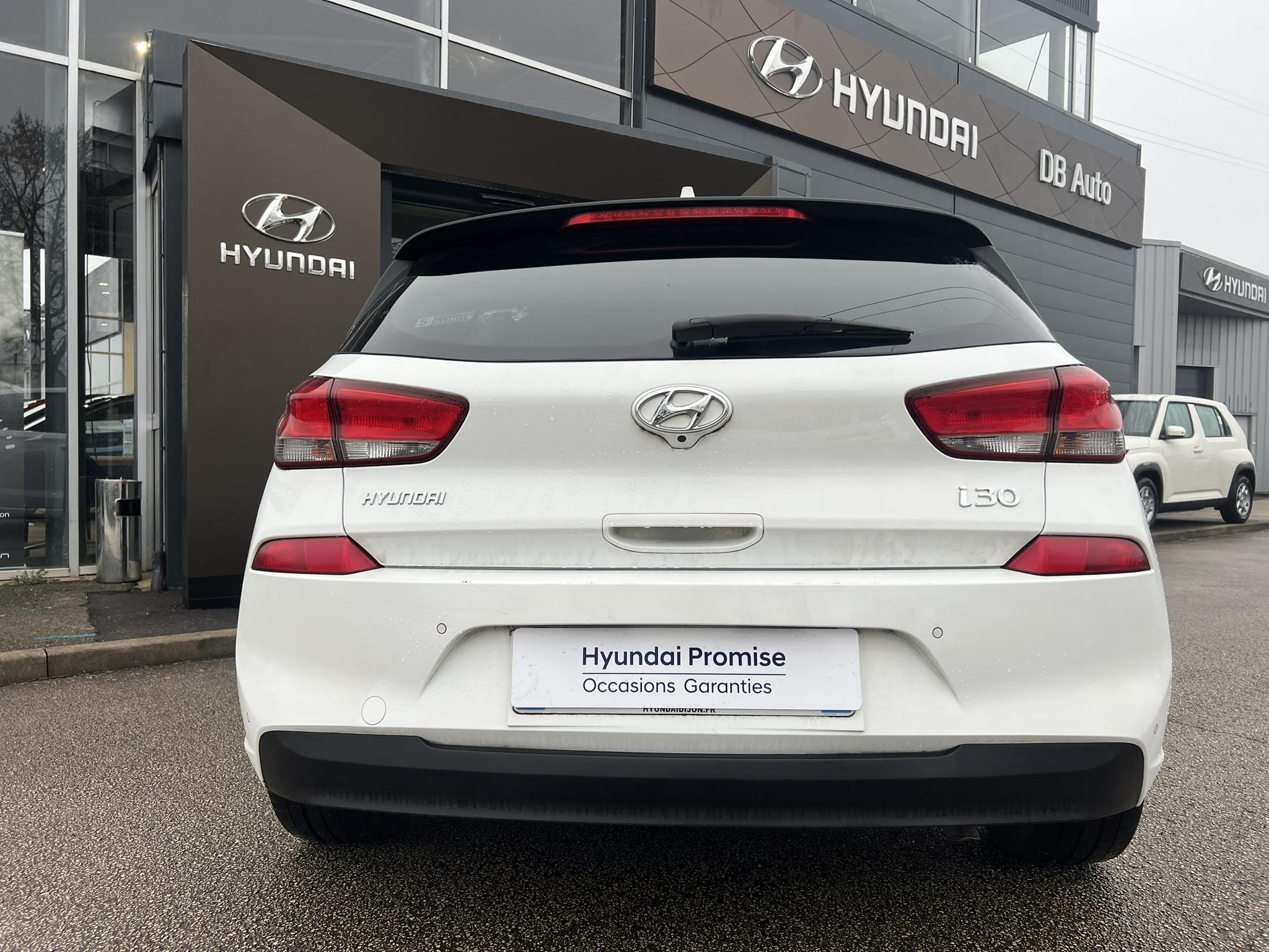 HYUNDAI_I30_34-ARRIERE-GAUCHE