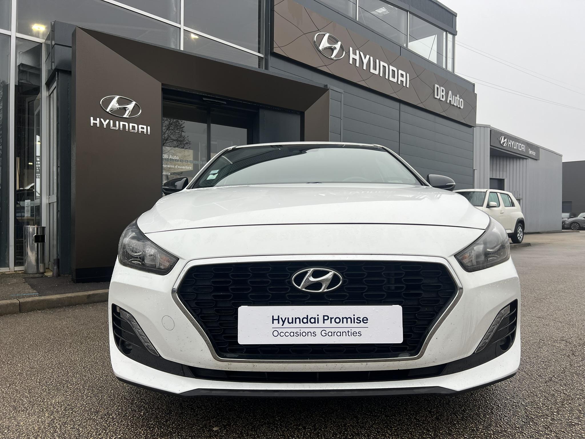 HYUNDAI_I30_34-AVANT-DROIT