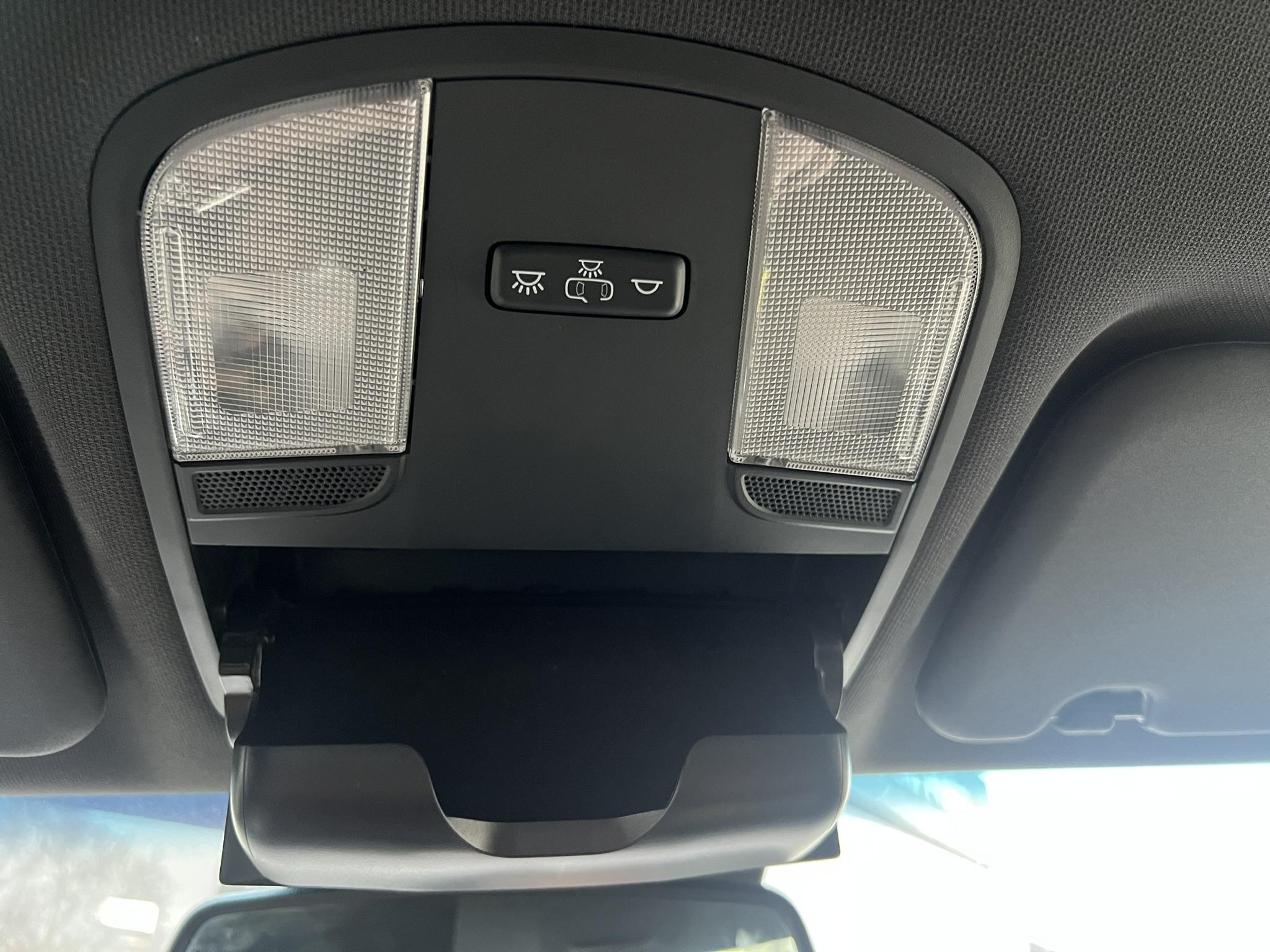 HYUNDAI_I30_ASSISE-ARRIERE-CENTRALE