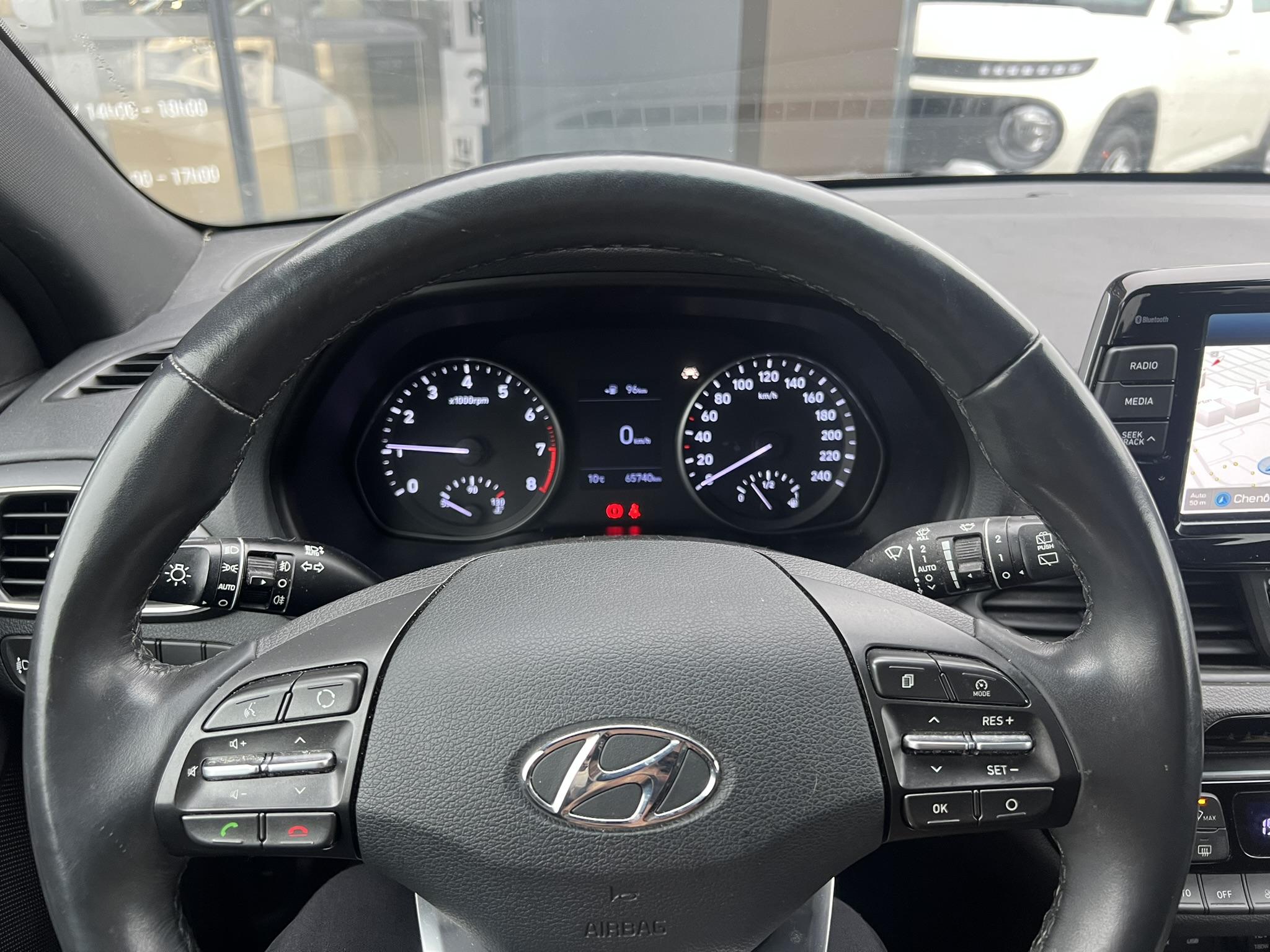 HYUNDAI_I30_PLANCHE-DE-BORD